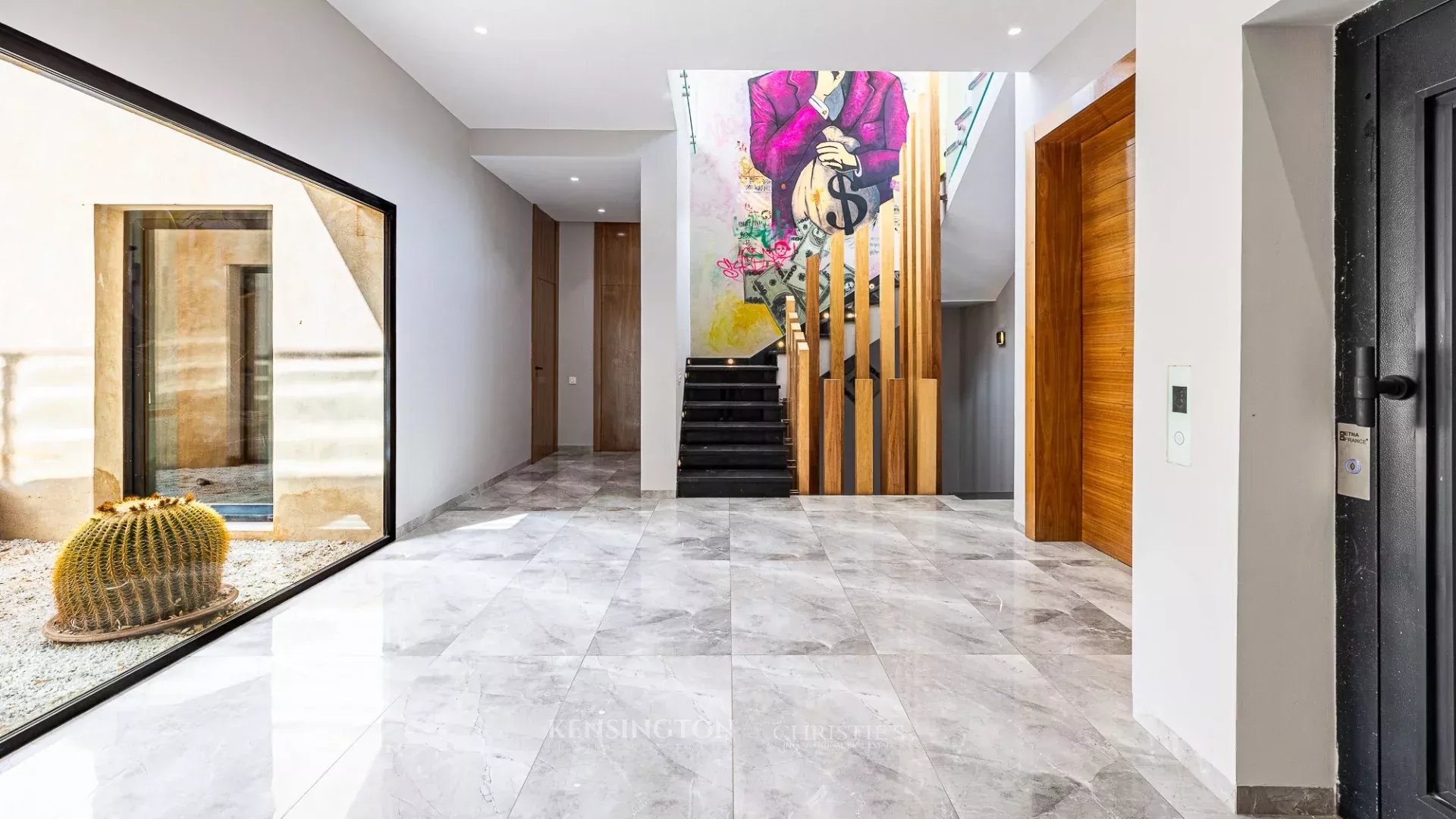 5 Bedroom Villa/Townhouse's Image 43