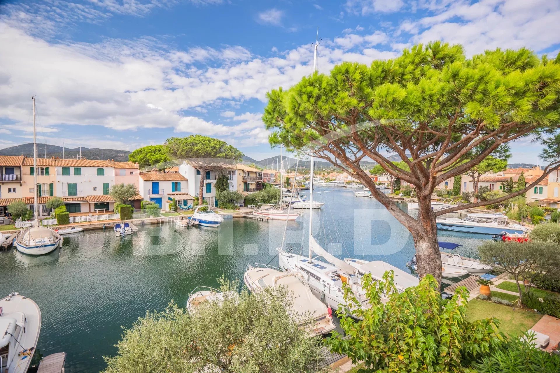 PORT GRIMAUD : Propriété d'exception