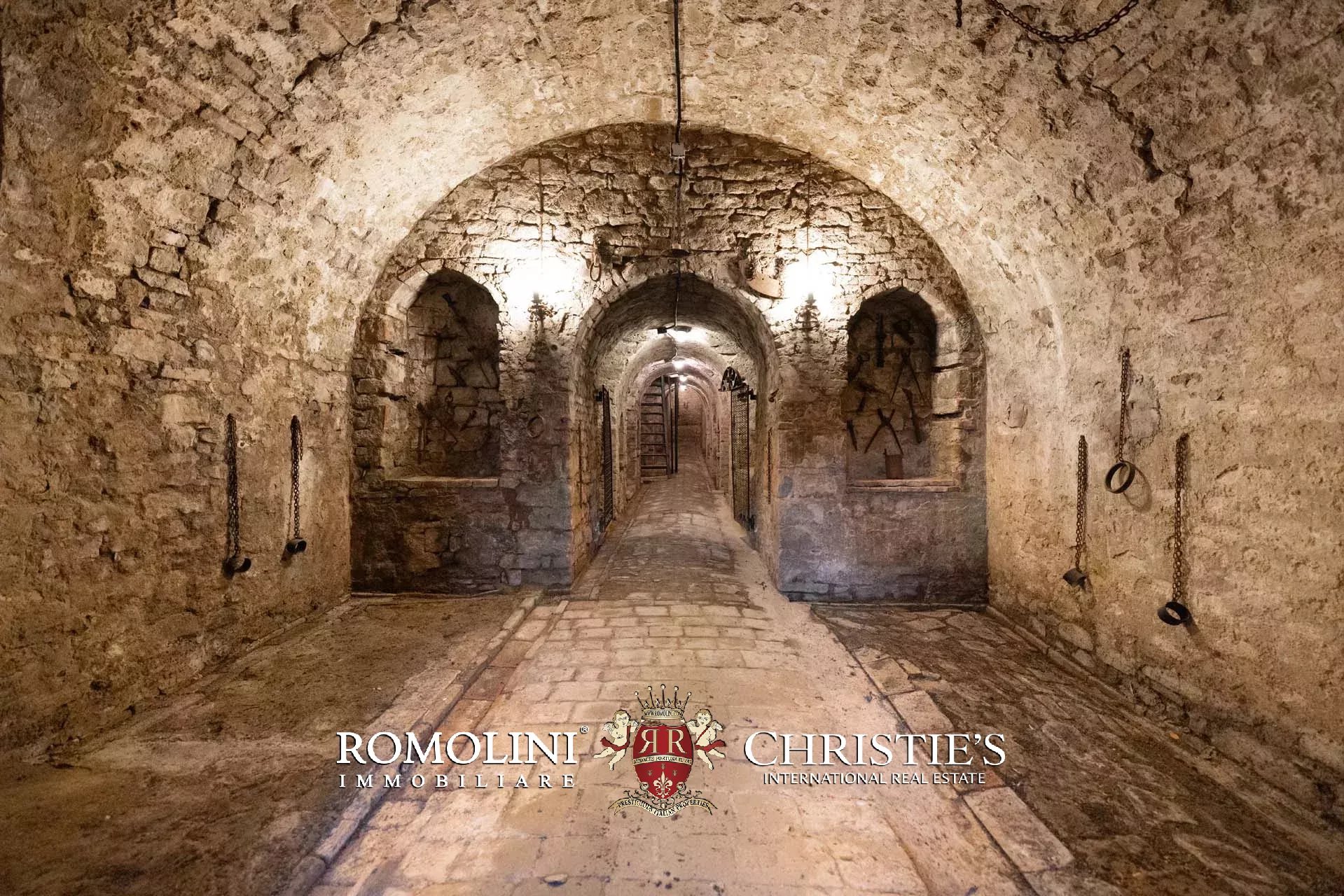 7 Bedroom Chateau's Image 36
