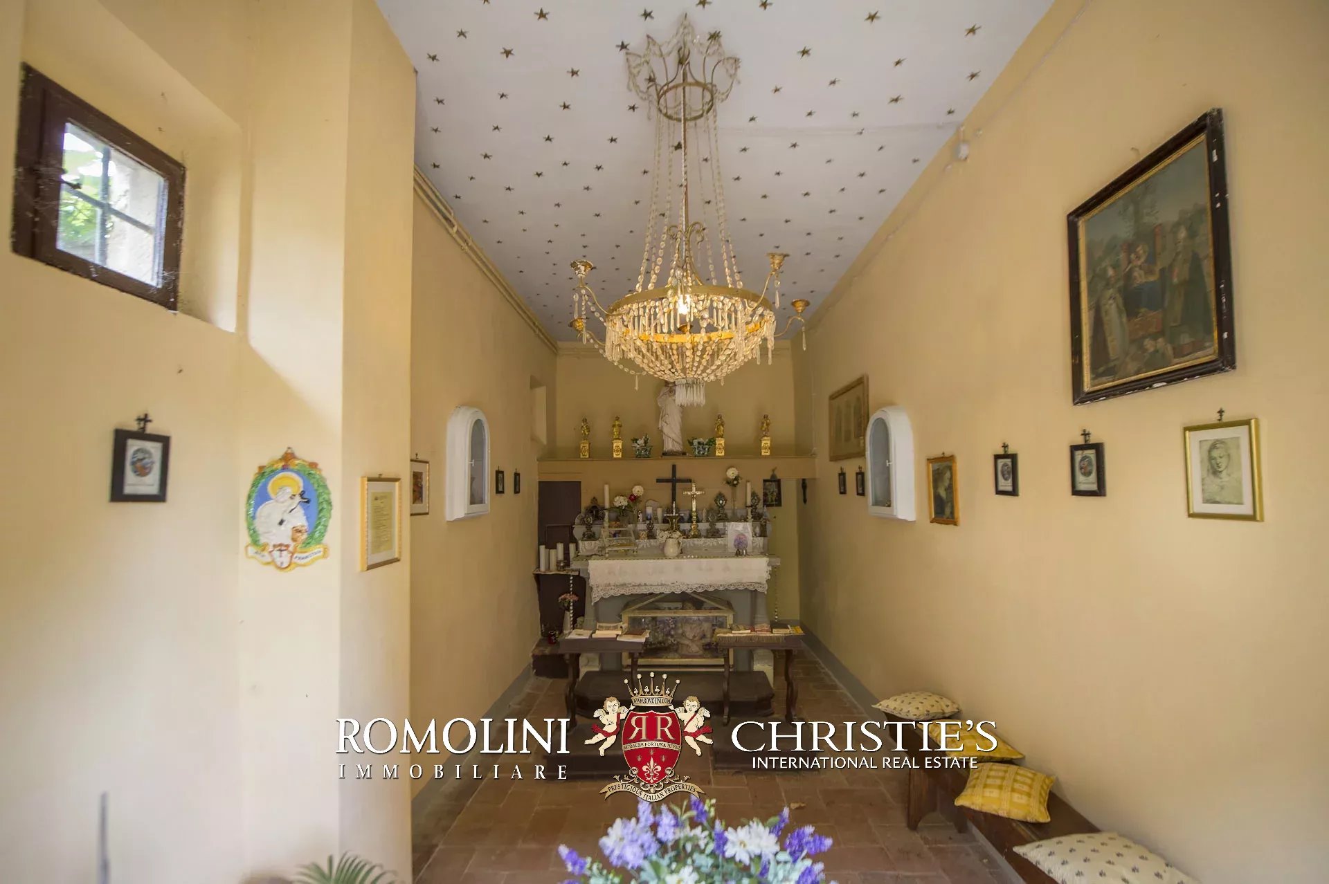 17 Bedroom Vineyard's Image 68