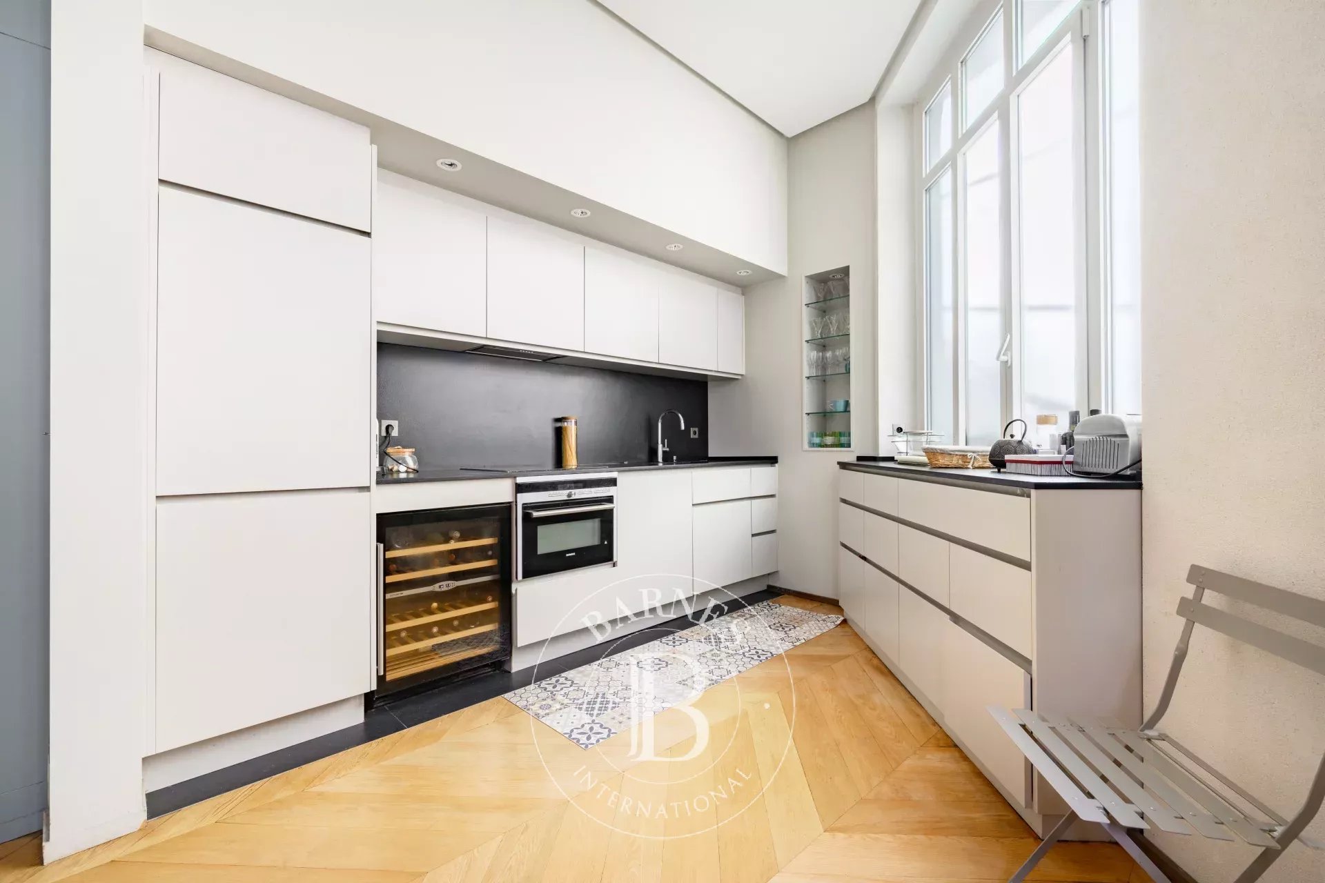 Paris  - Apartment 2 Bedrooms - picture 8