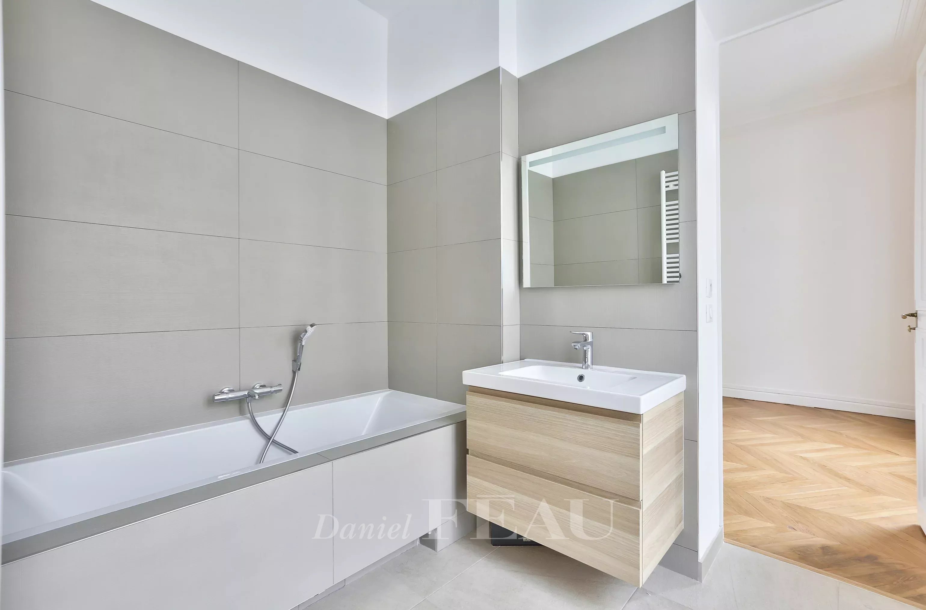 Rental Apartment Paris 17th