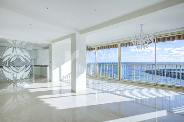 Luxury Apartment with Panoramic Sea View Mandelieu — photo 1