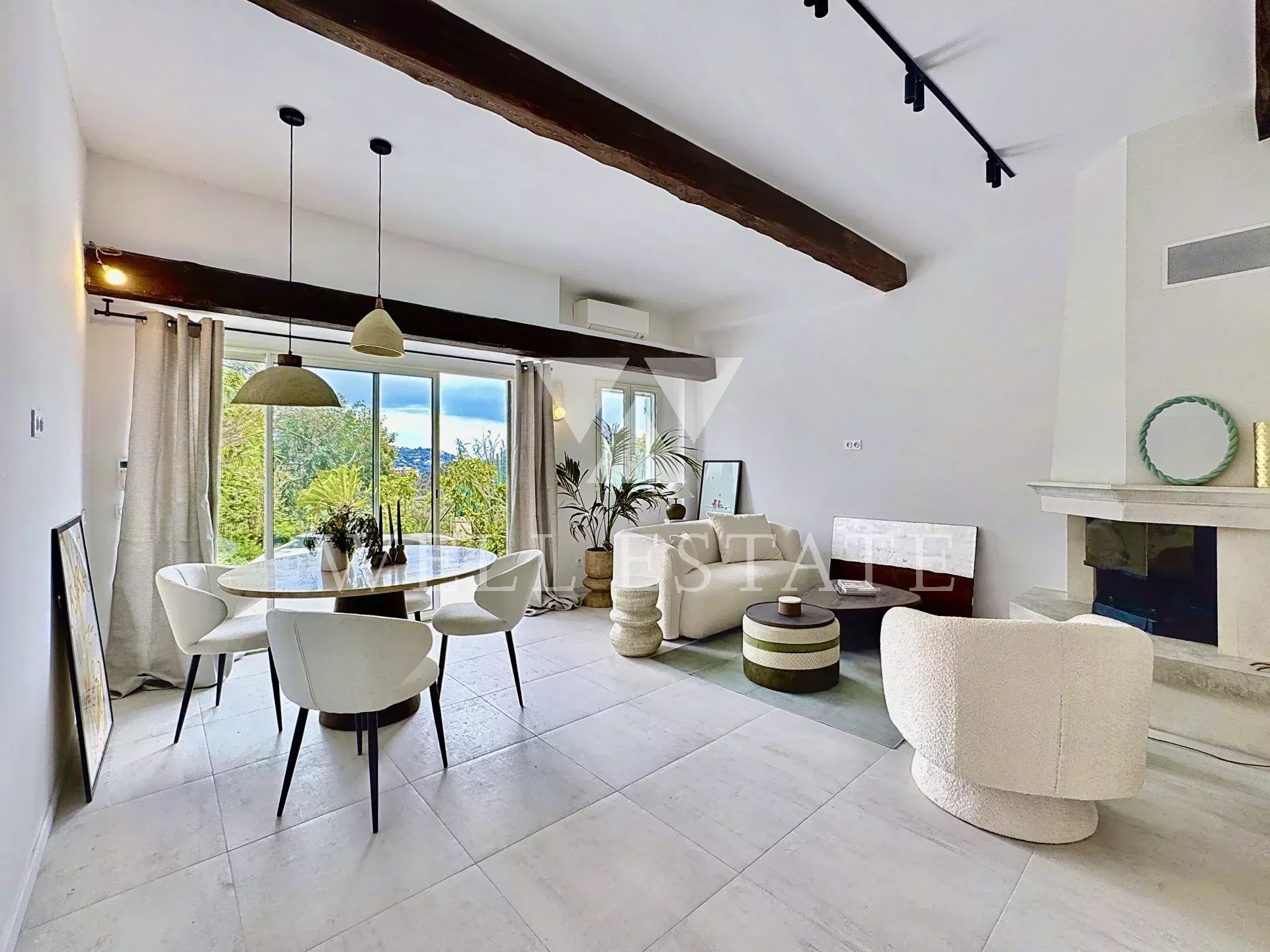 RENOVATED 3-BEDROOM SEMI-DETACHED HOUSE 110M2 IN A SECURE DOMAIN WITH SEA VIEW NEAR CROIX DES GARDES