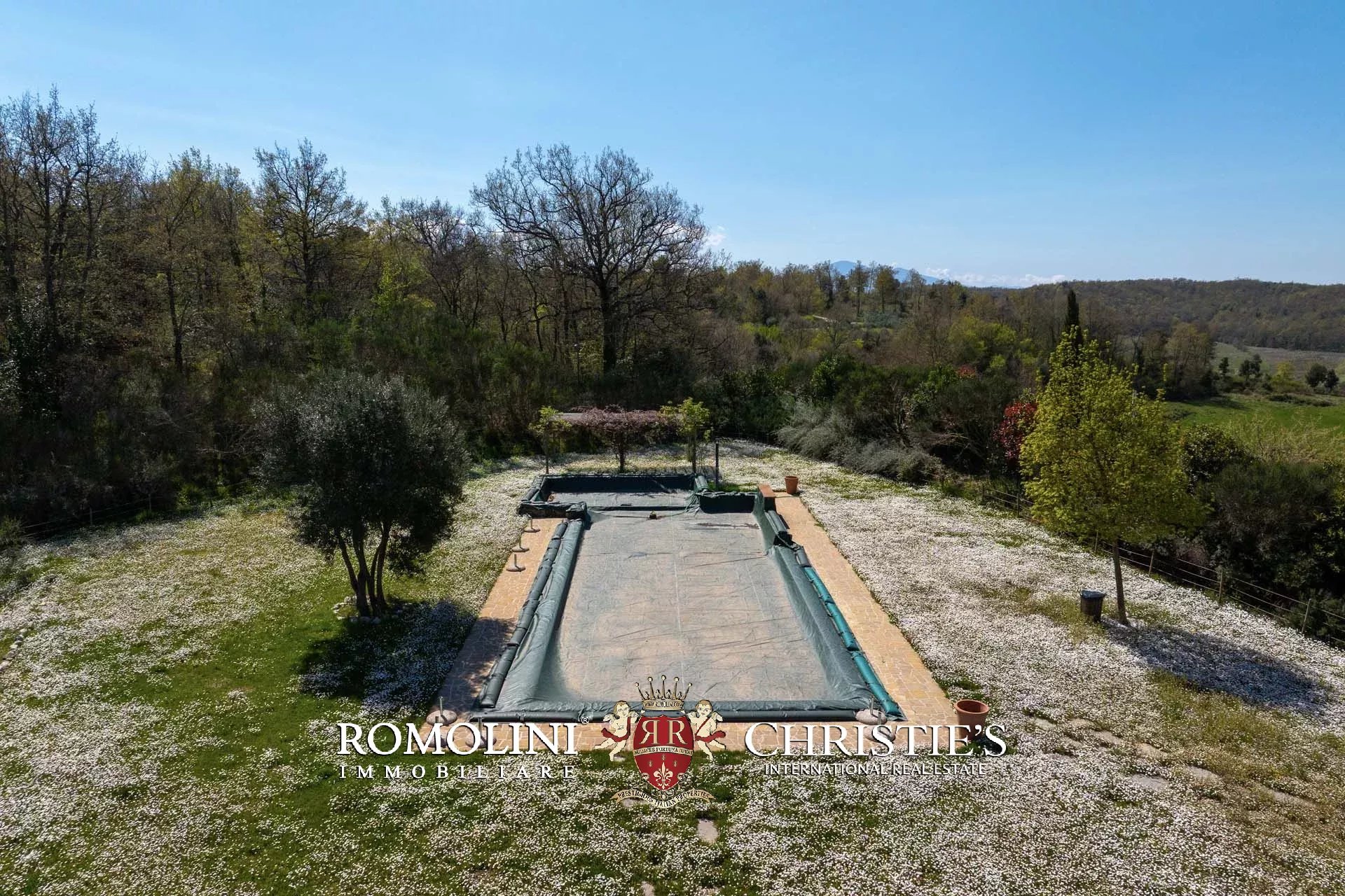 LUXUSANLAGE MIT 19 WOHNUNGEN IN DER TOSKANA, VAL D'ORCIA
