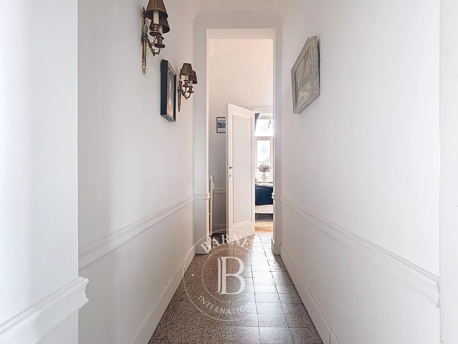 Place Brugmann, magnifique appartement lumineux