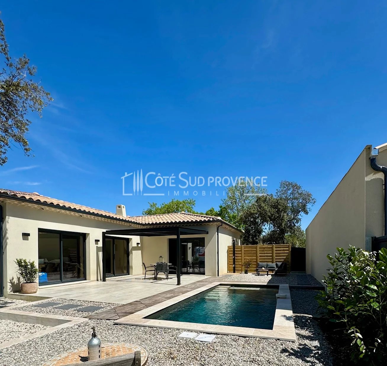 Agence immobilière de 