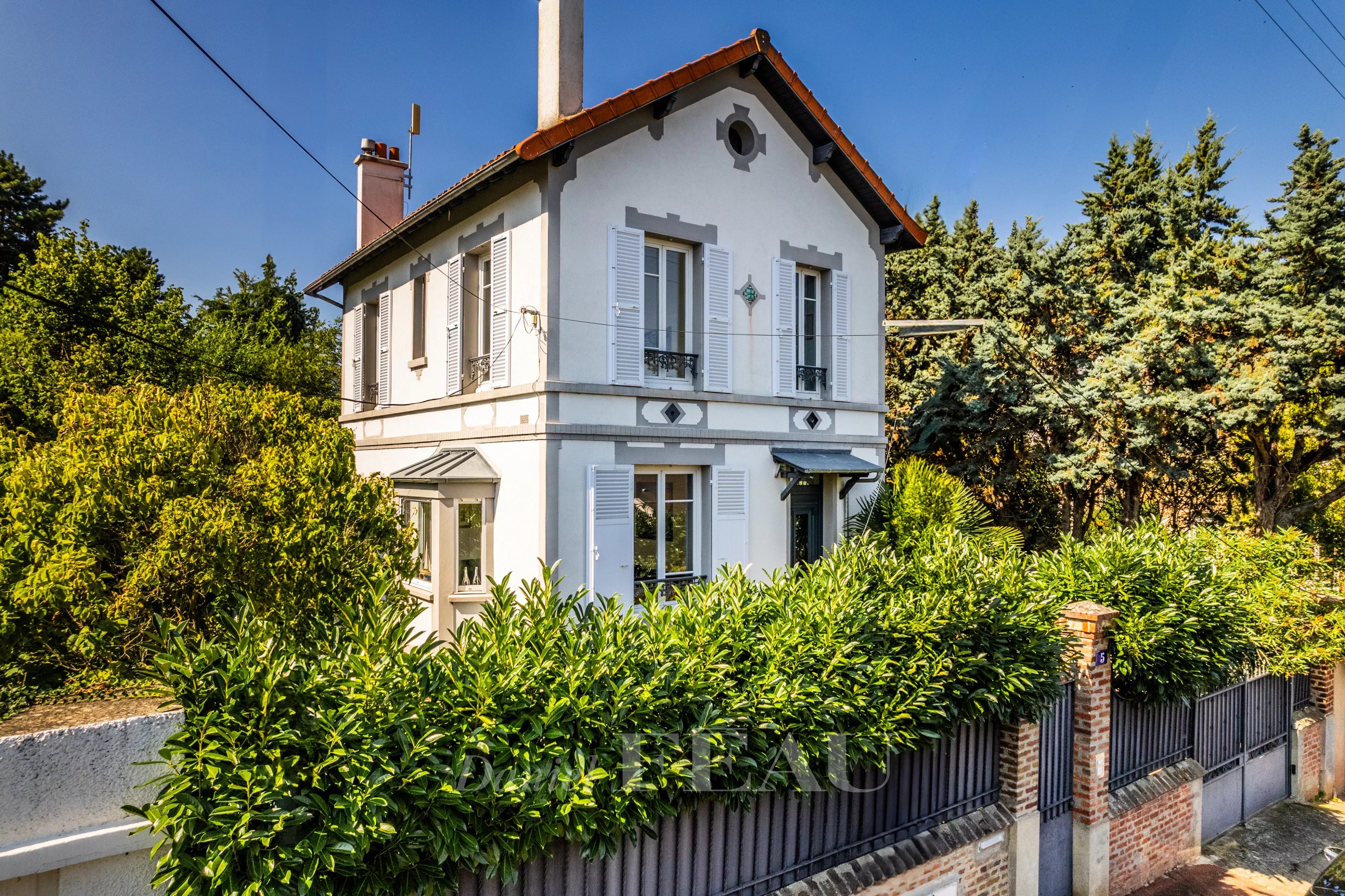 Garches - Proche centre-ville - Ultra résidentiel, maison ancienne.