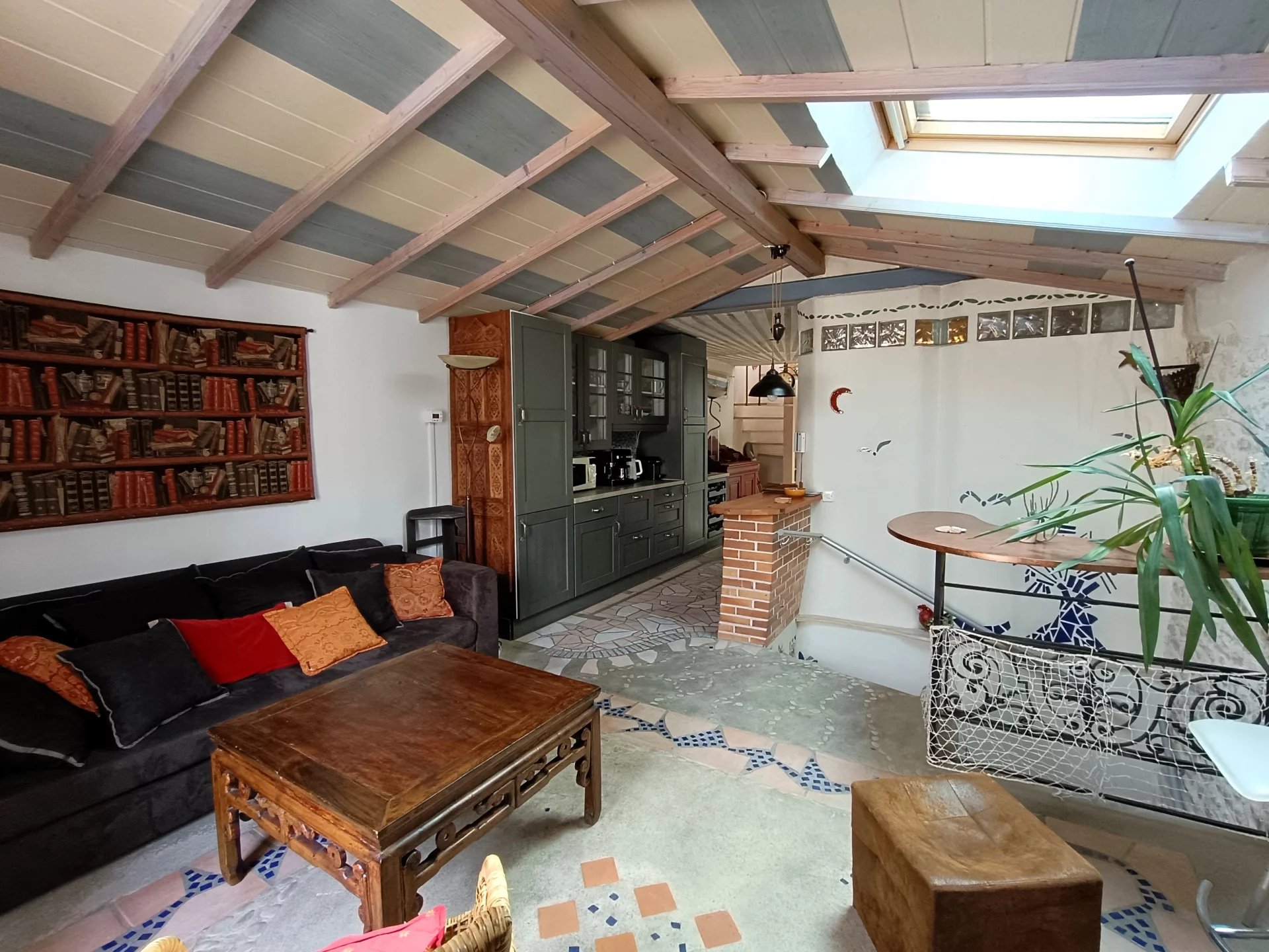 House in La Rochelle - Image 2