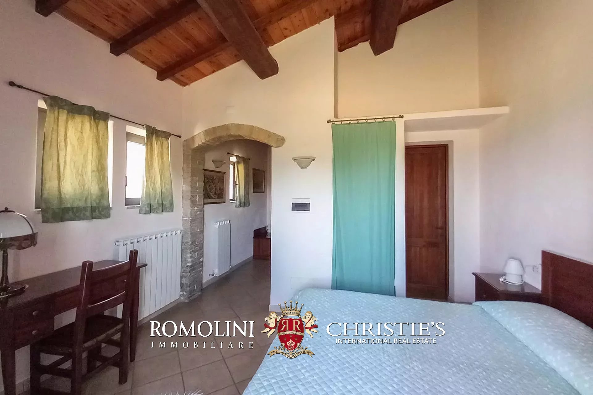 10 Bedroom Villa/Townhouse's Image 52