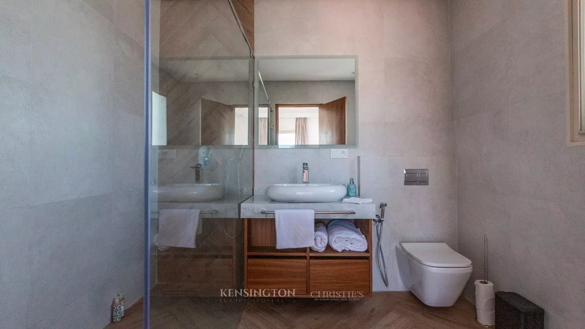 5 Bedroom Villa/Townhouse's Image 33