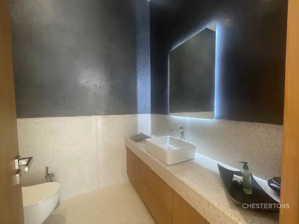  Image of Villa - 6 Bedrooms for Sale in Marrakech-Ménara-Marrakech-Morocco, Image 11