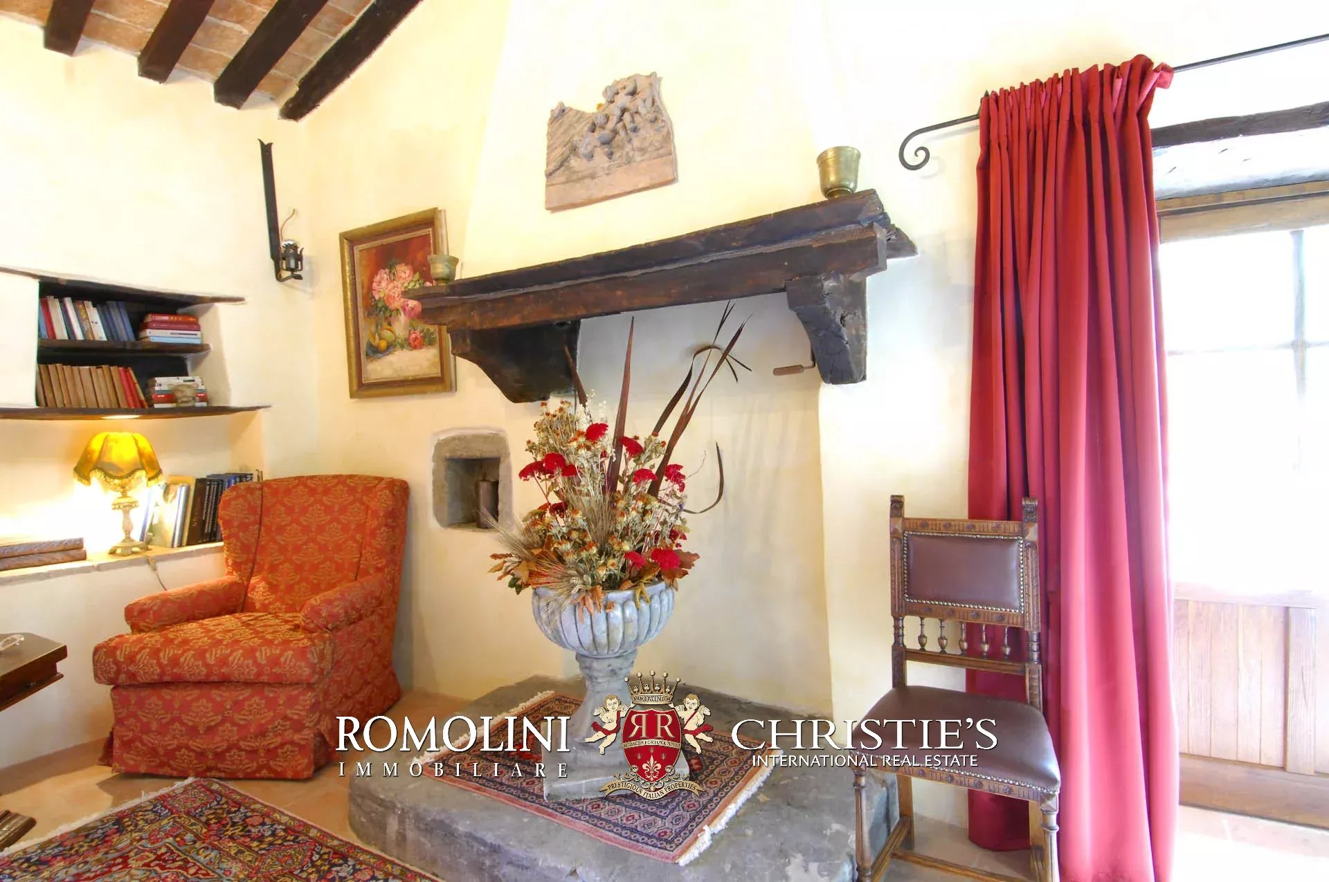 18 Bedroom Villa/Townhouse's Image 37