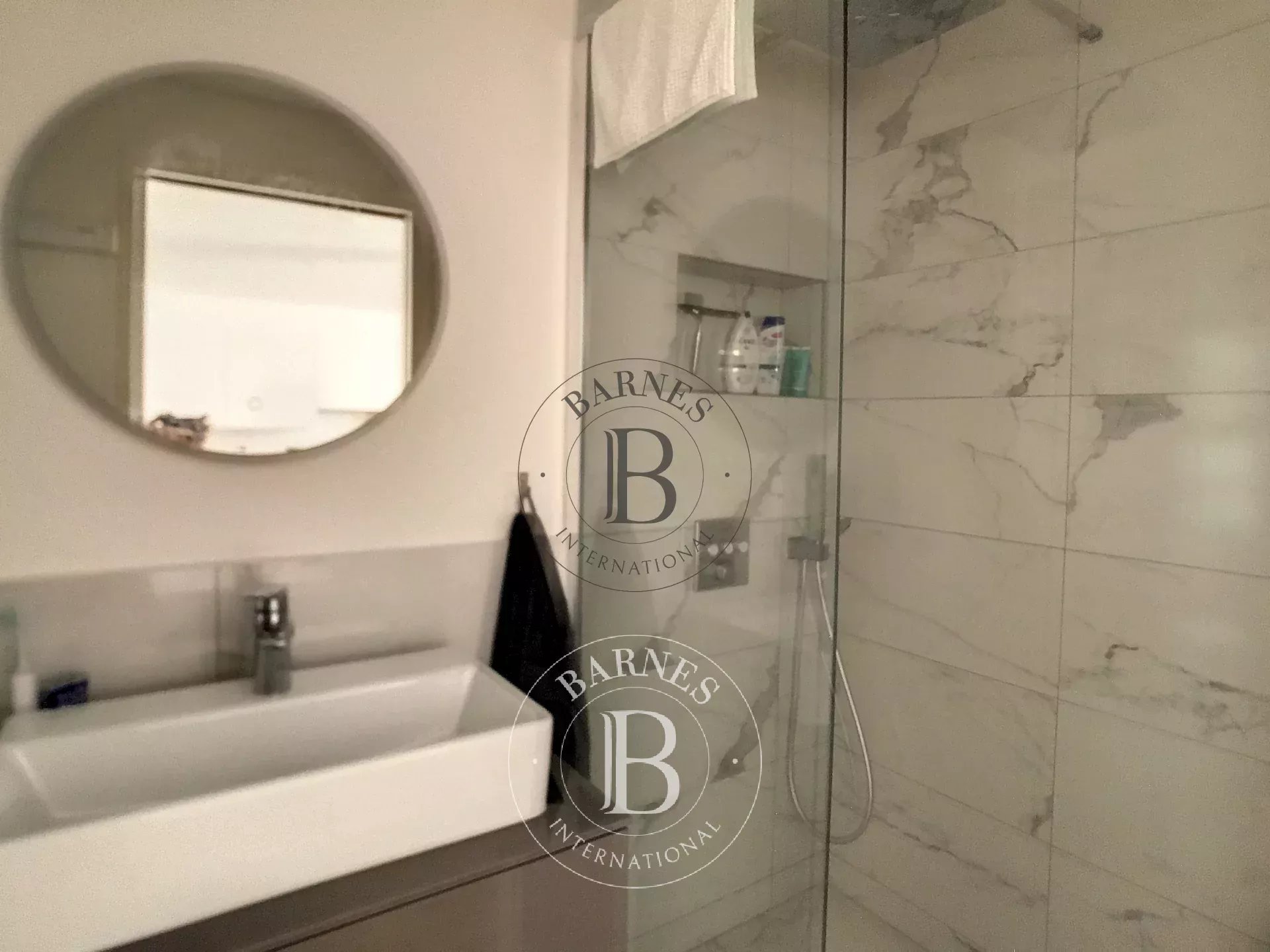 Daire Paris 1er - picture 8