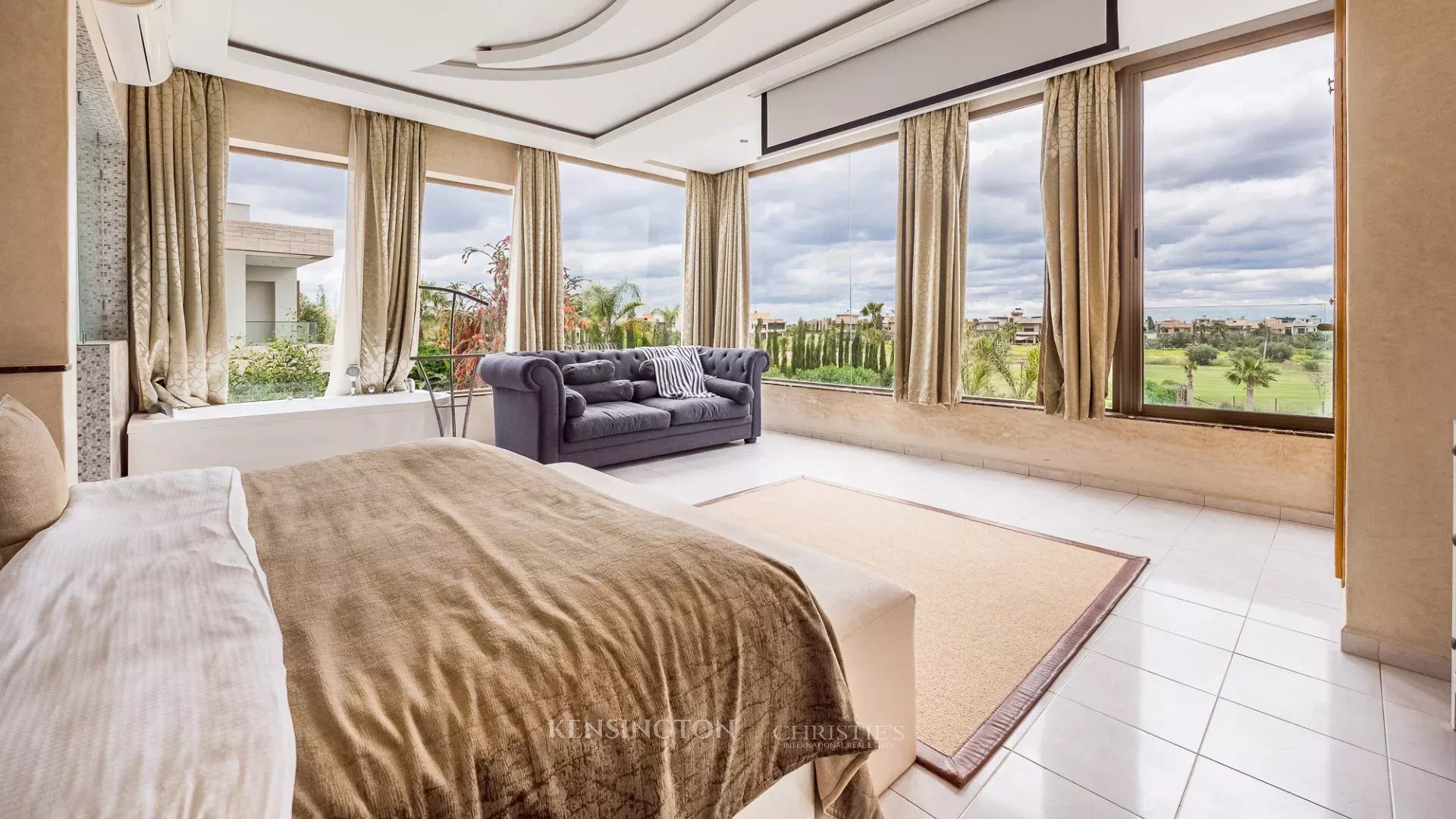 9 Bedroom Villa/Townhouse's Image 14