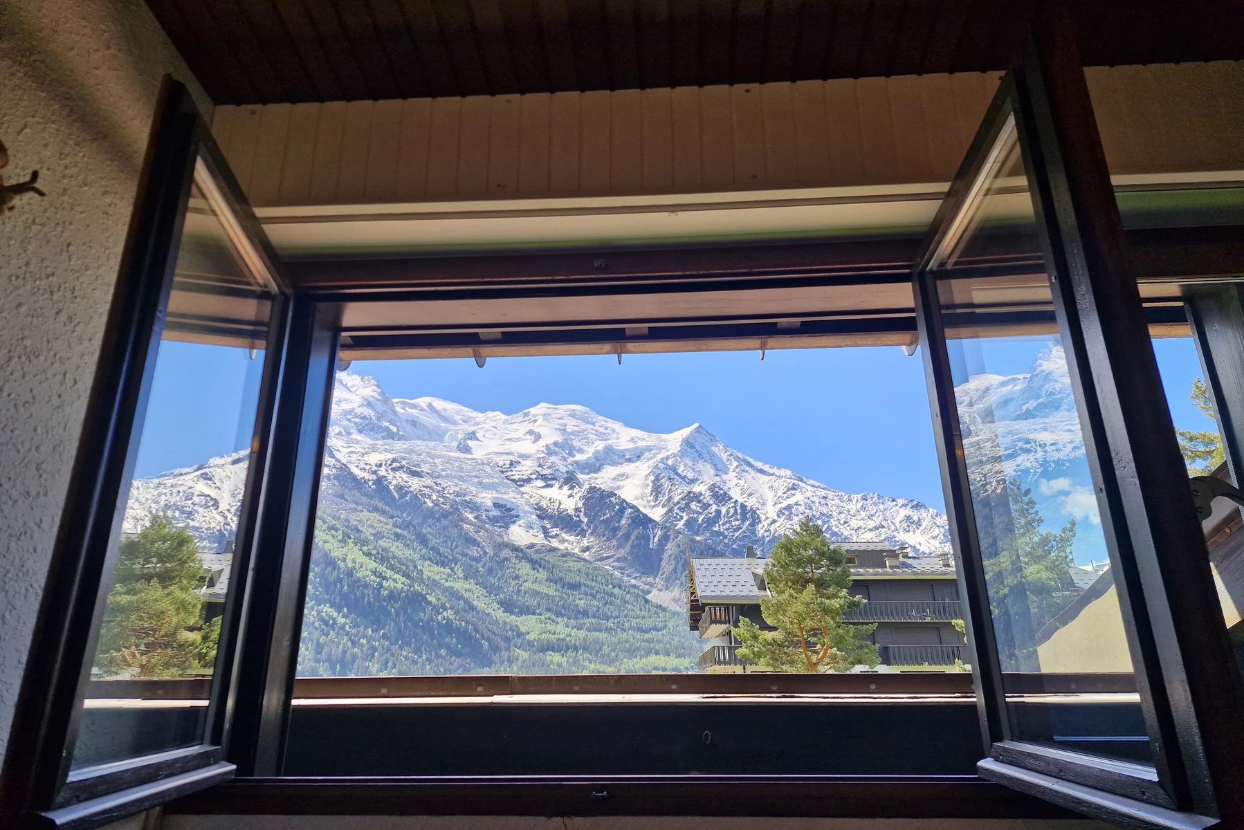 Photo of CHAMONIX - Top floor 1-bedroom apartment with balcony