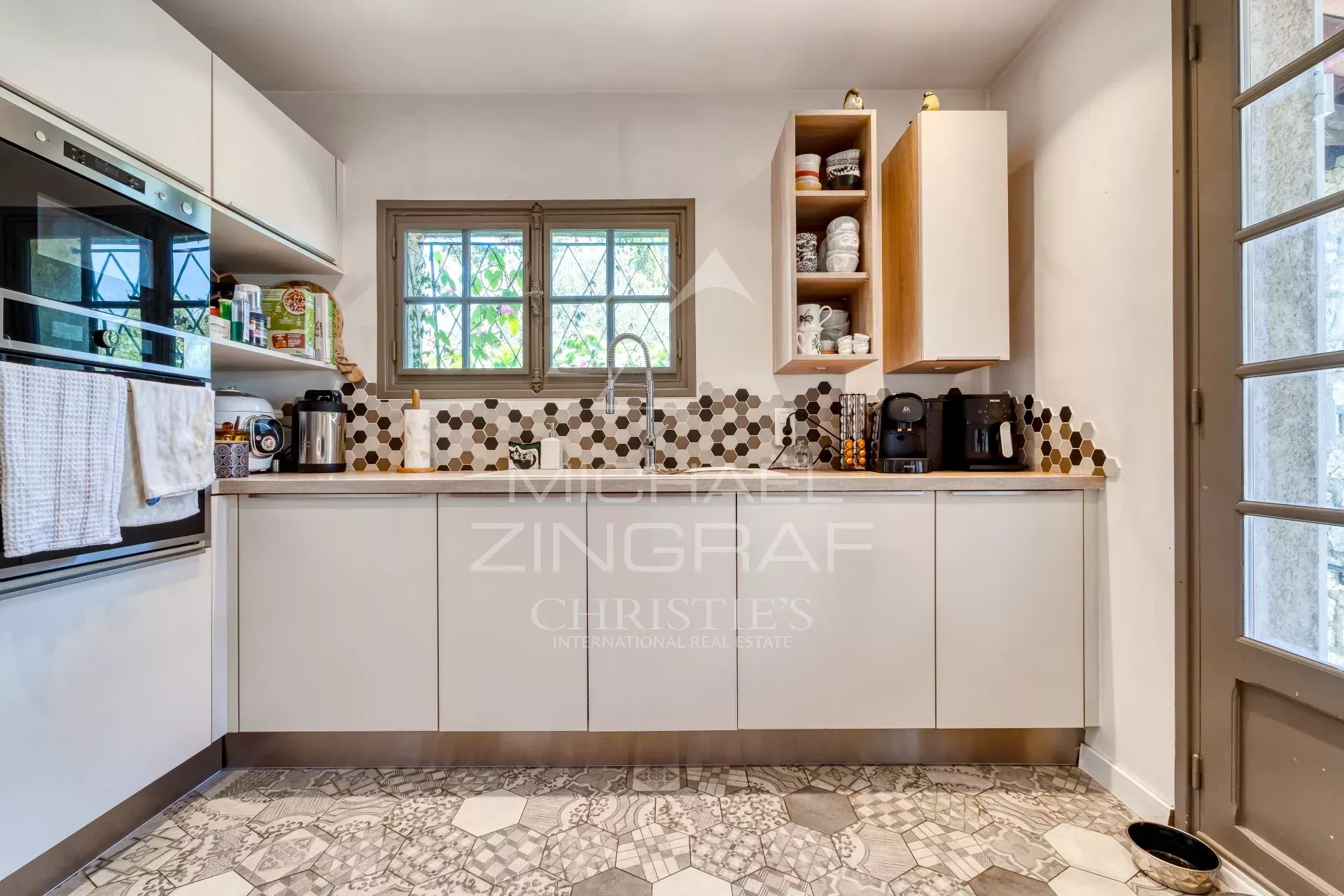 4 Bedroom Villa/Townhouse's Image 7