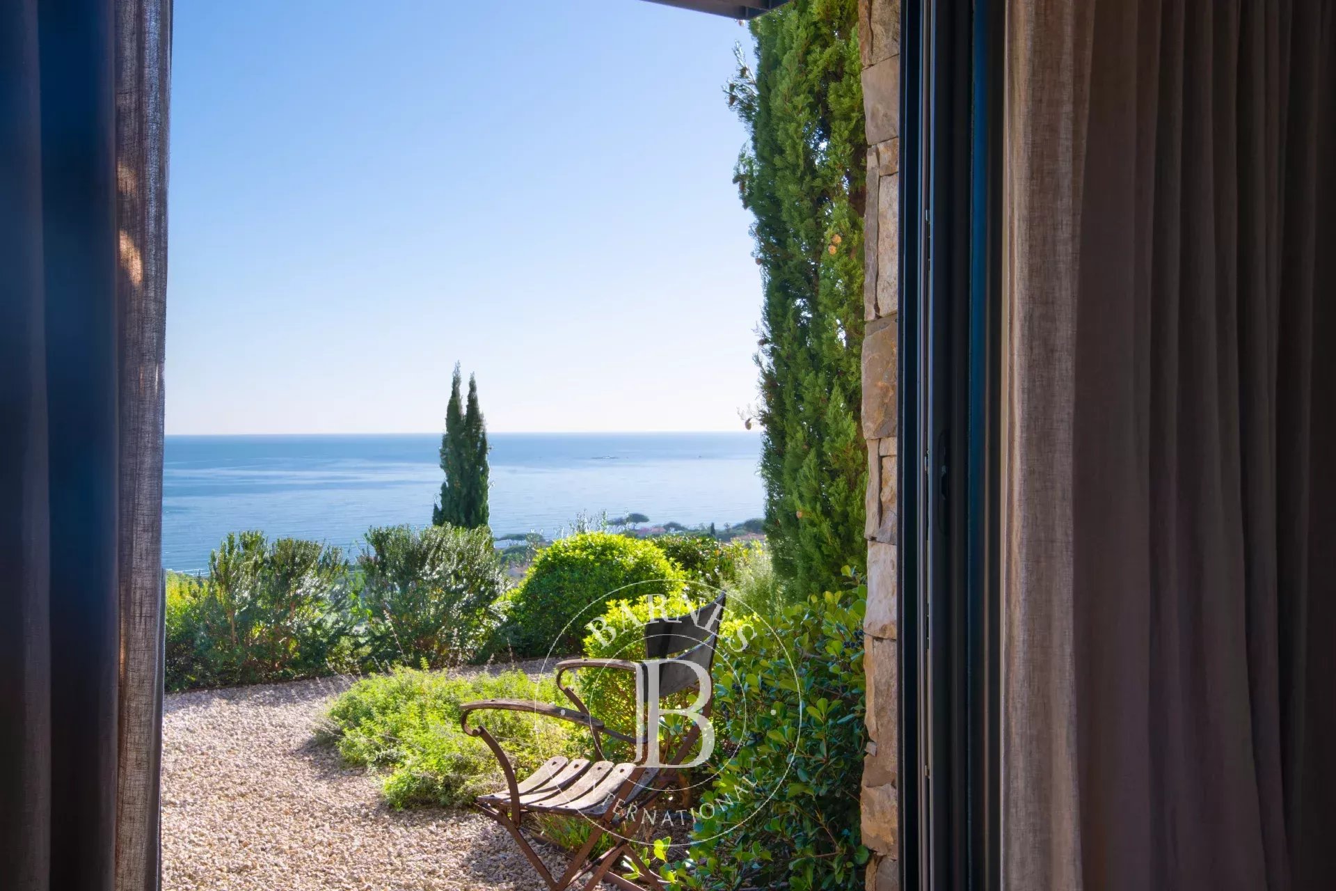 Villa Sainte-Maxime - picture 21