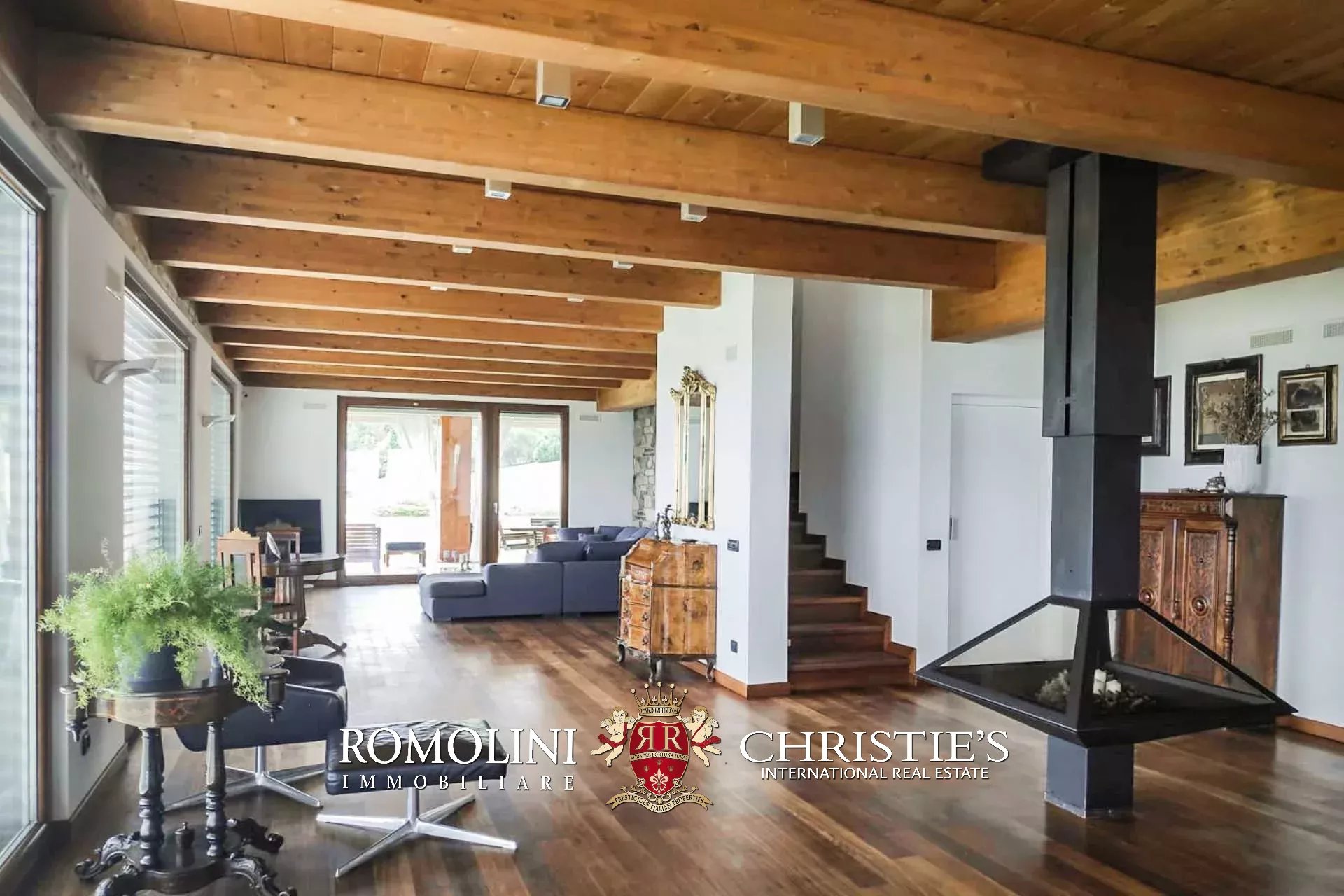 3 Bedroom Villa/Townhouse's Image 34