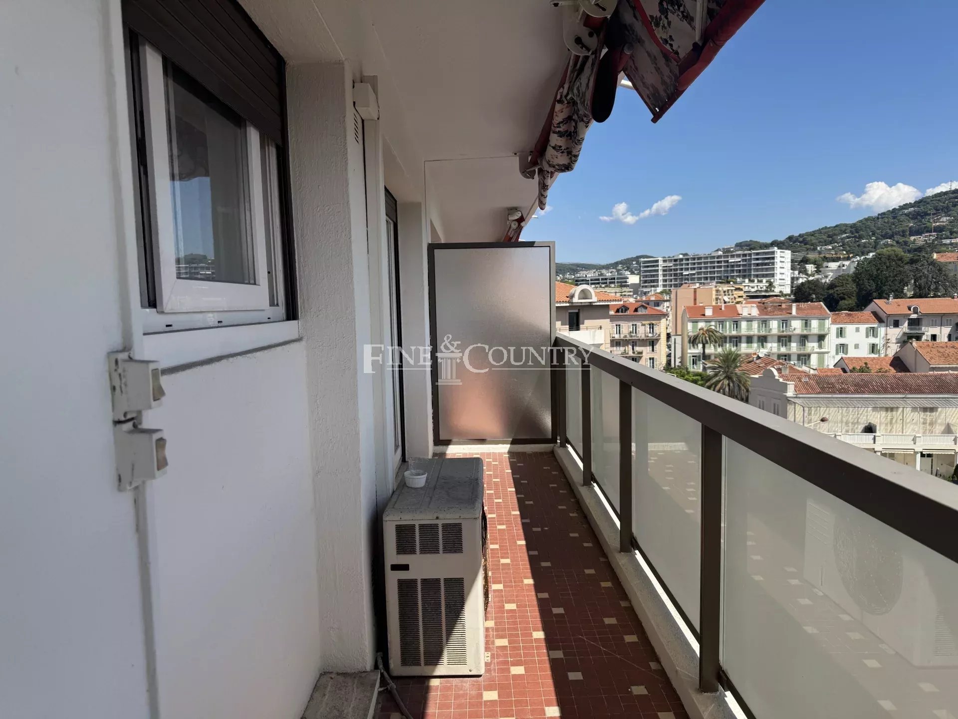 Photo of 1 BEDROOM APPARTEMENT FOR SALE CANNES BANANE