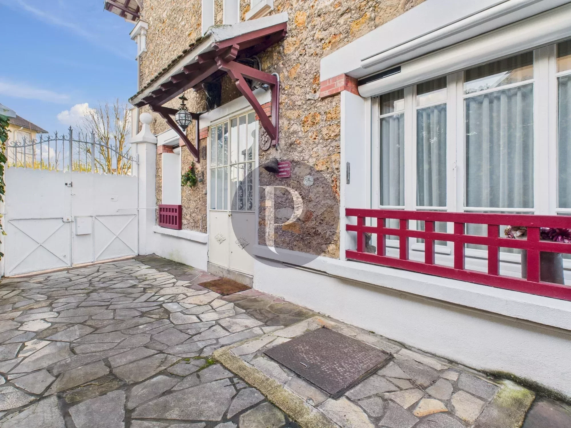 vente-maison-7-pieces-verrieres-le-buisson-86509373