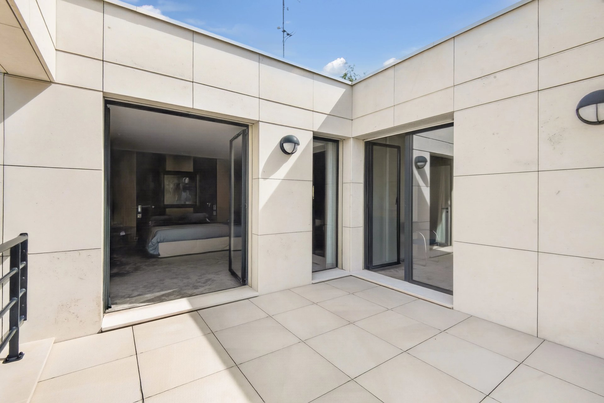 5 Bedroom Villa/Townhouse's Image 22