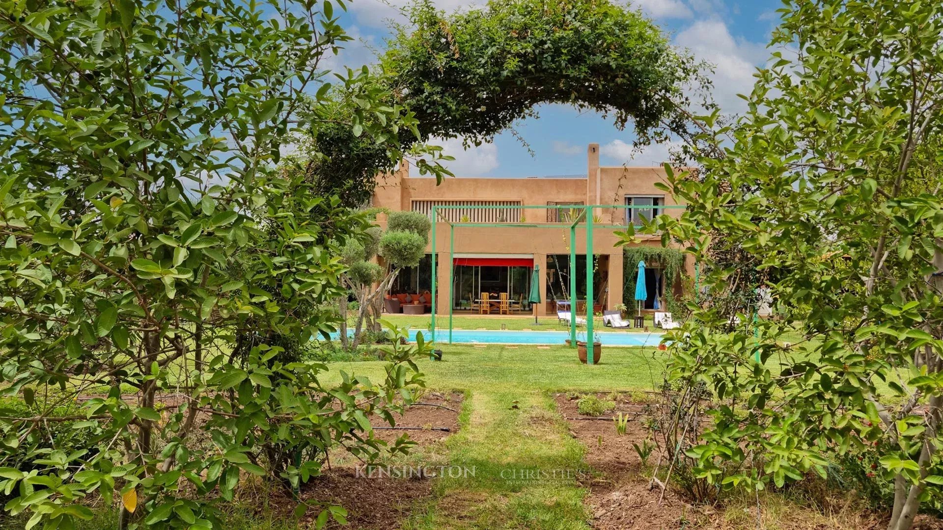 4 Bedroom Villa/Townhouse's Image 5