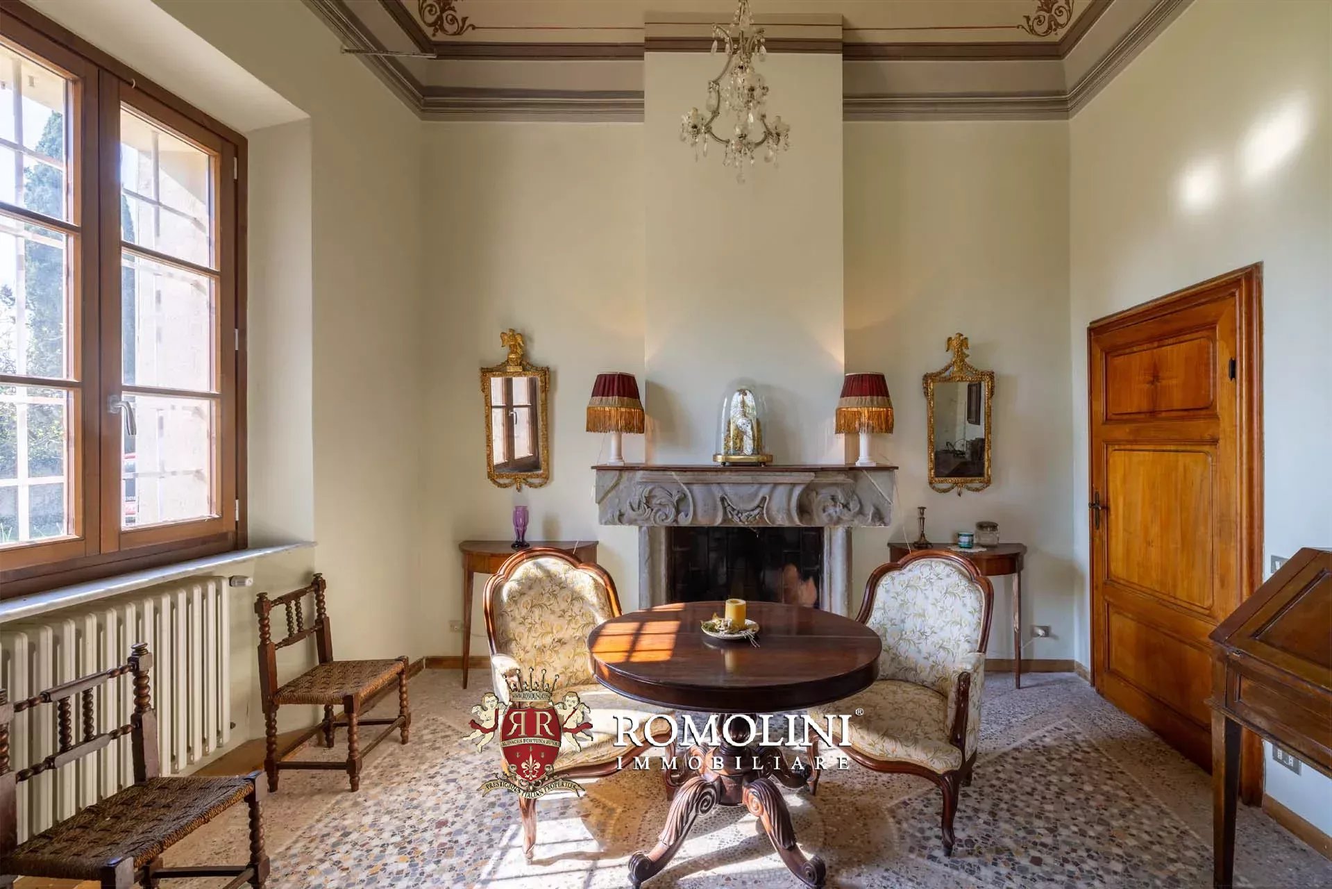 6 Bedroom Villa/Townhouse's Image 17