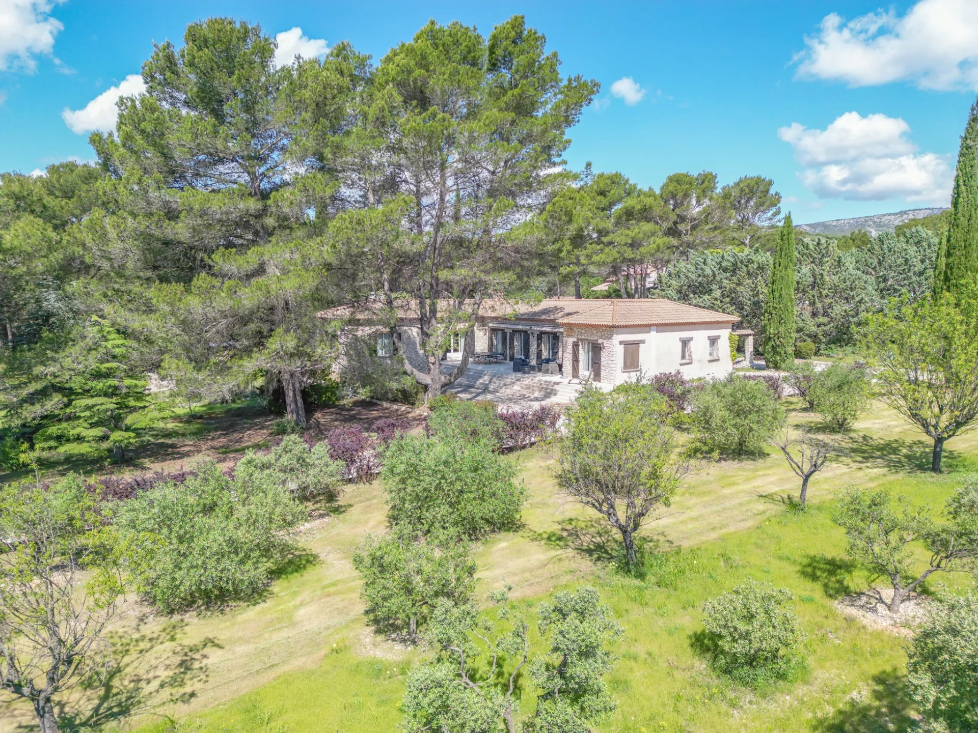 Property with gite activity