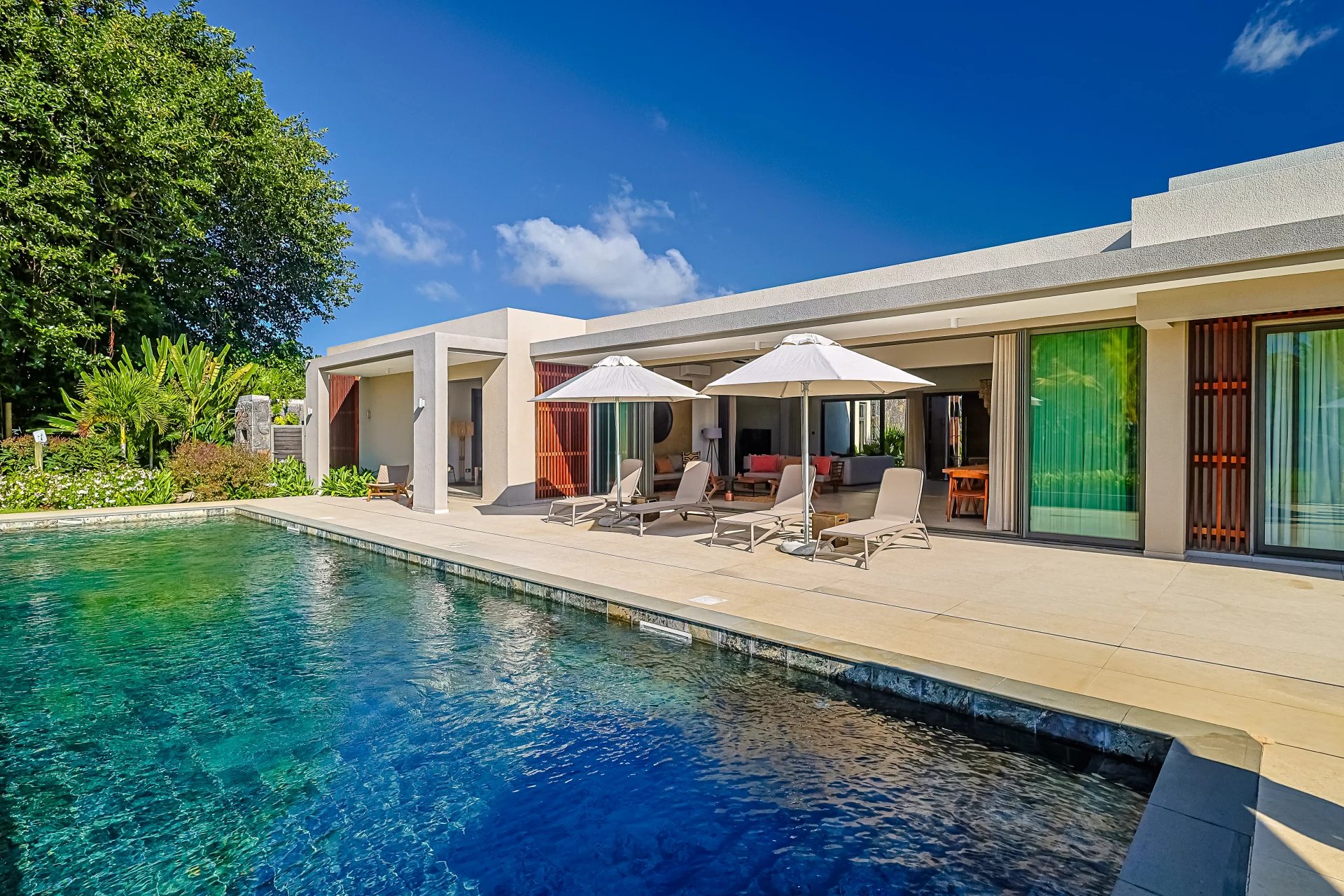 Sale Villa Beau Champ