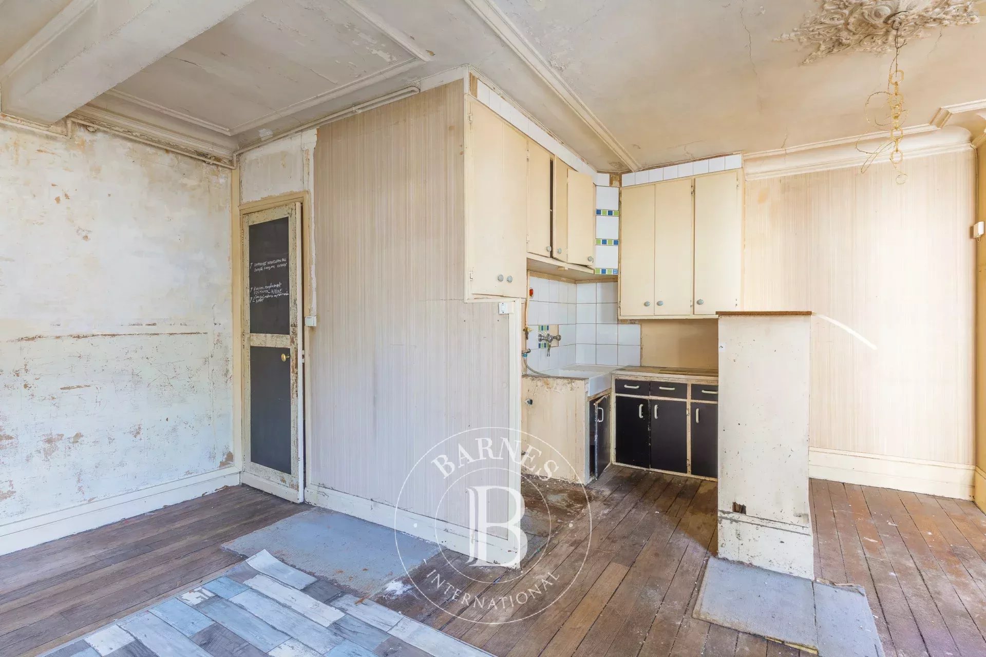 Daire Paris 10ème - picture 4