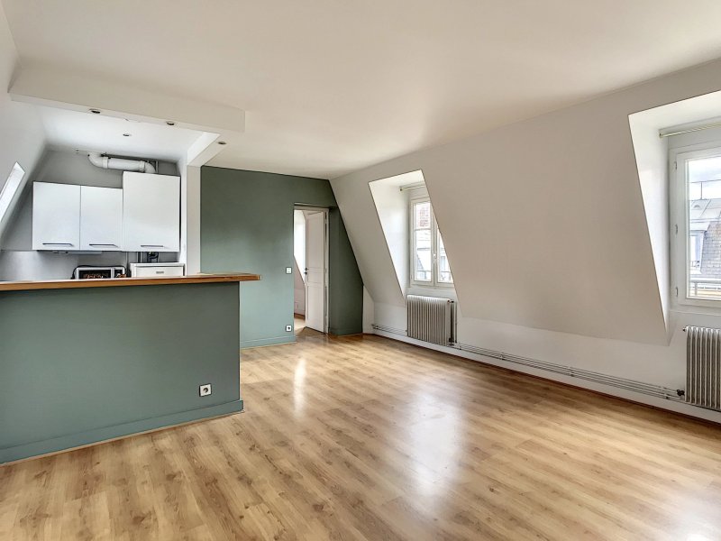 APPARTEMENT VIDE-45 M²- 1 CHAMBRE