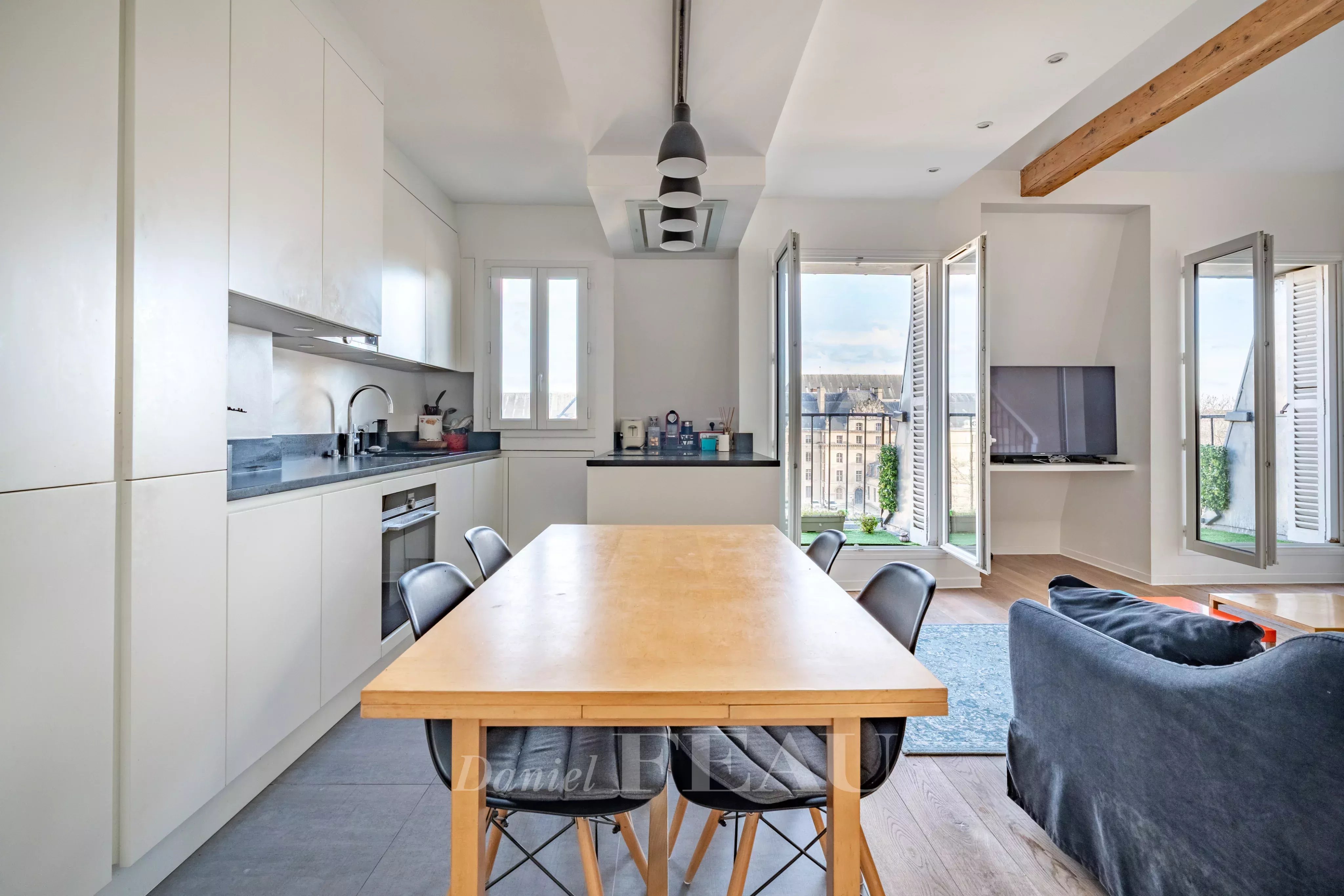 Sale Apartment Paris 7th