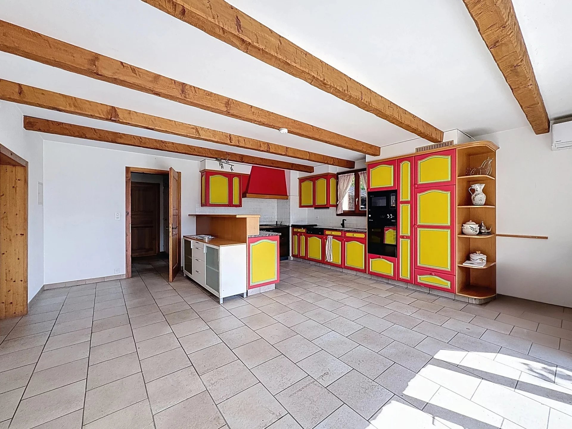 Splendide villa individuelle avec vue panoramique et calme absolu à Chamoson