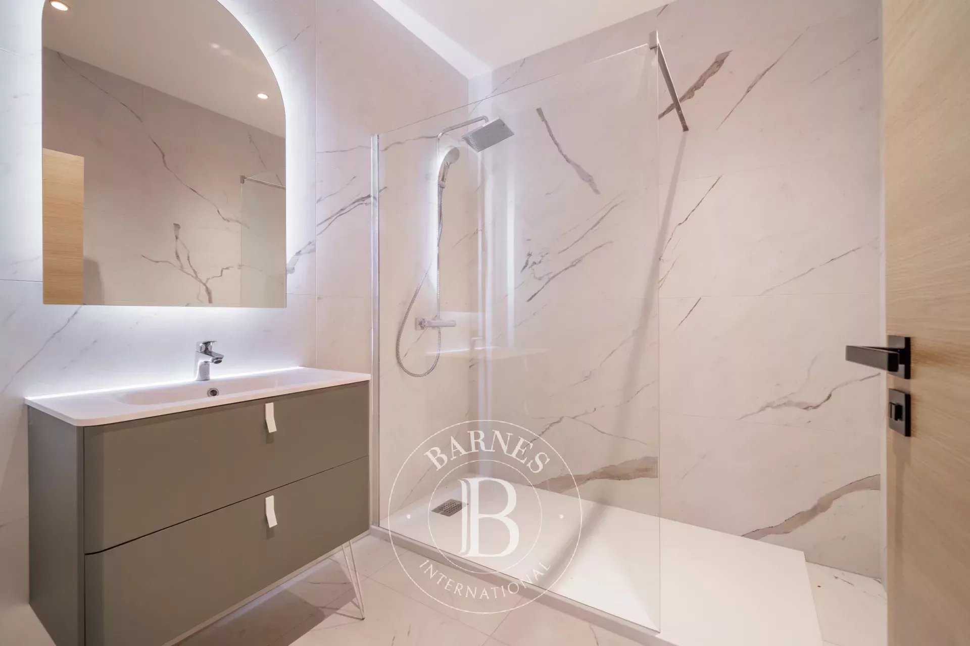 Daire Paris 16ème - picture 5