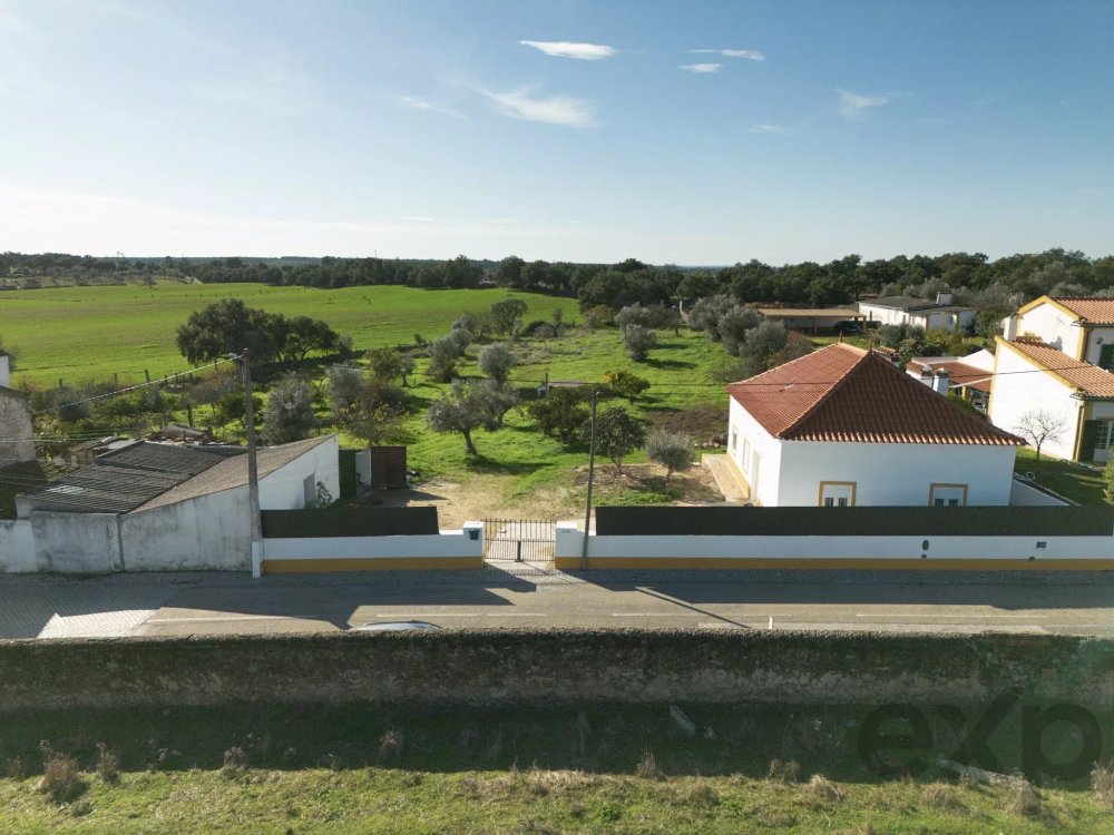 A completely renovated granite house in Alto Alentejo, with an orchard, swimming pool license and nothing left to do but move in.