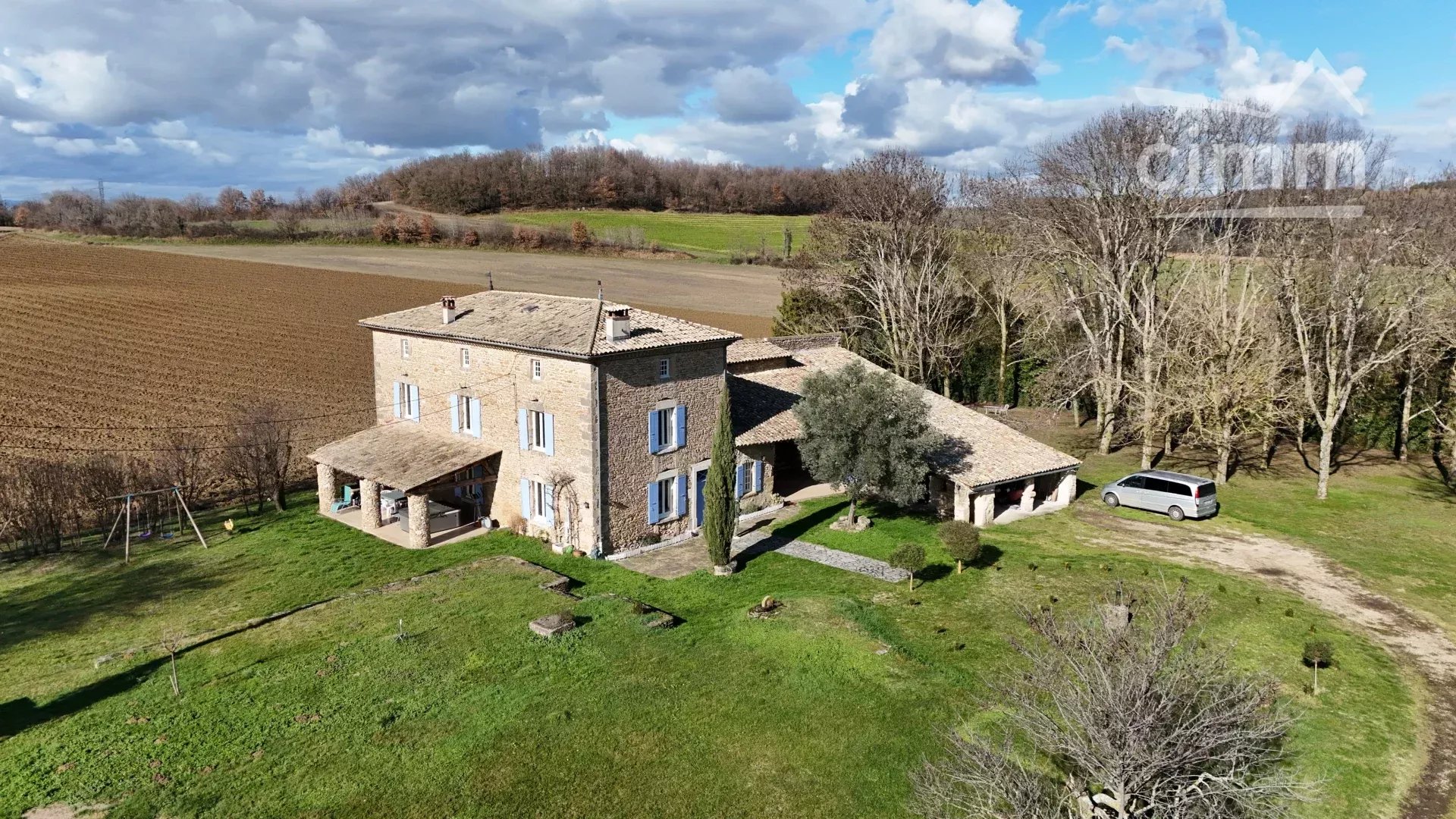 Agence immobilière de 