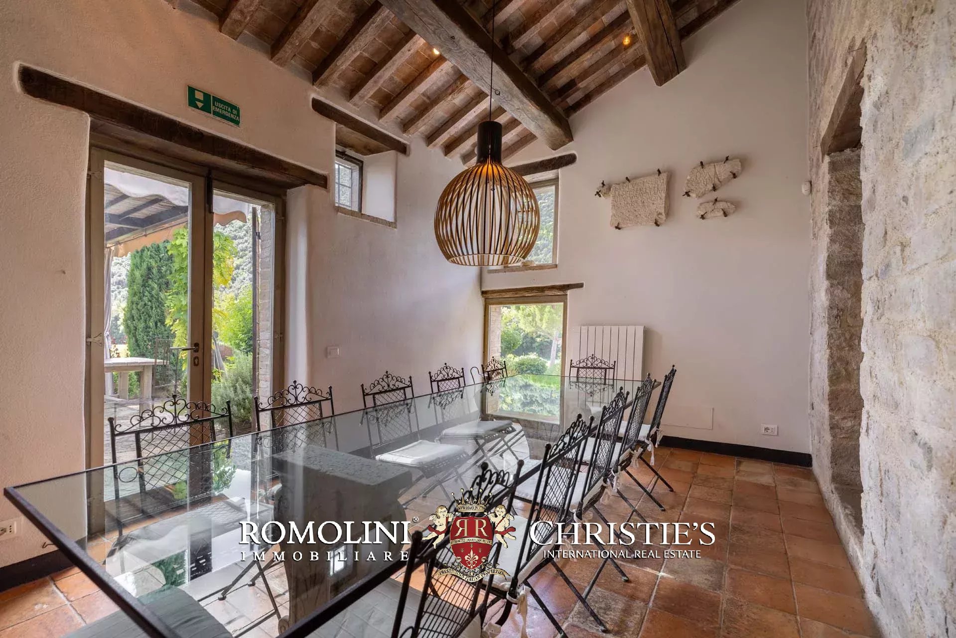 8 Bedroom Villa/Townhouse's Image 37