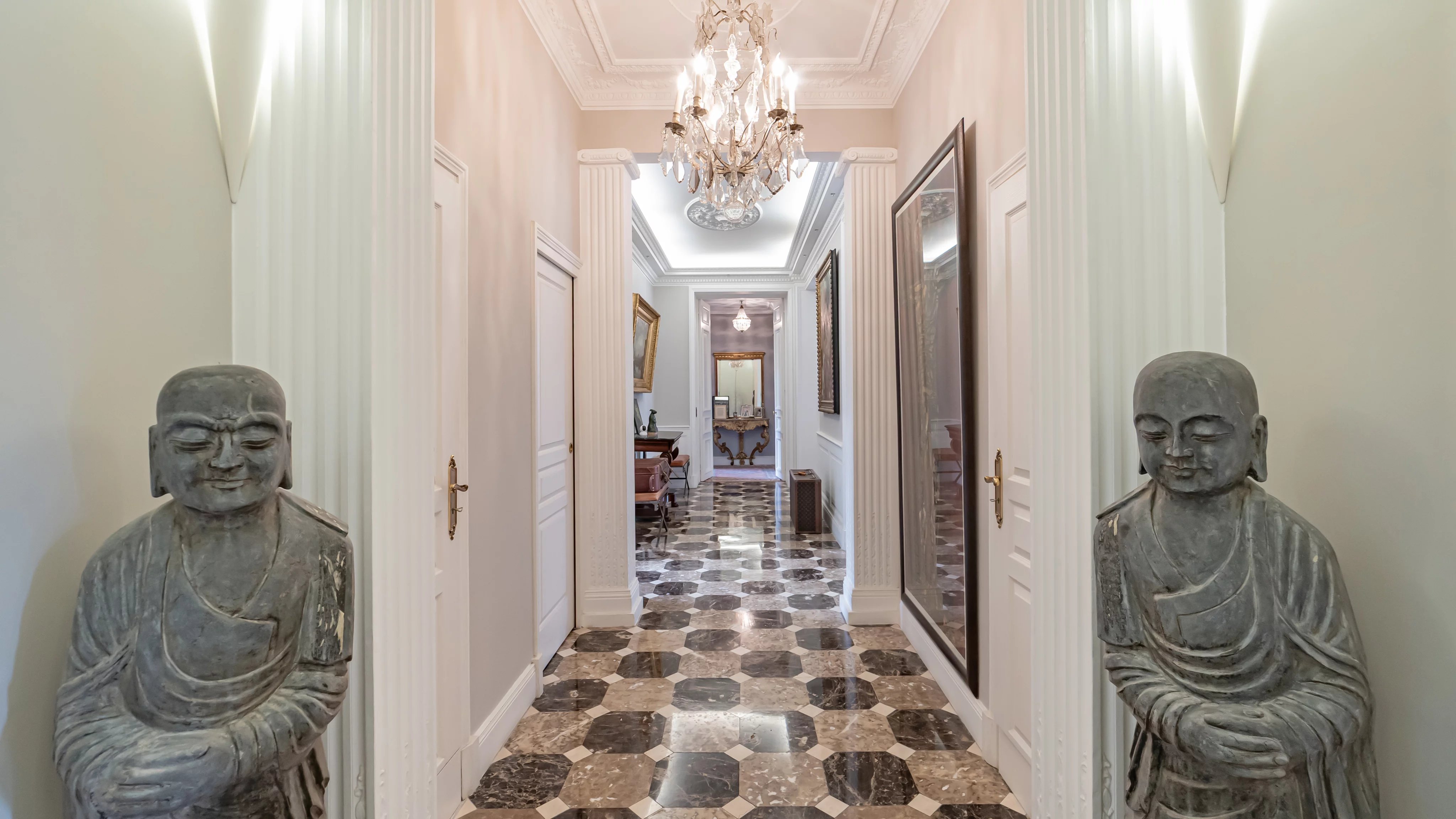 Cannes Isola Bella magnifique appartement bourgeois