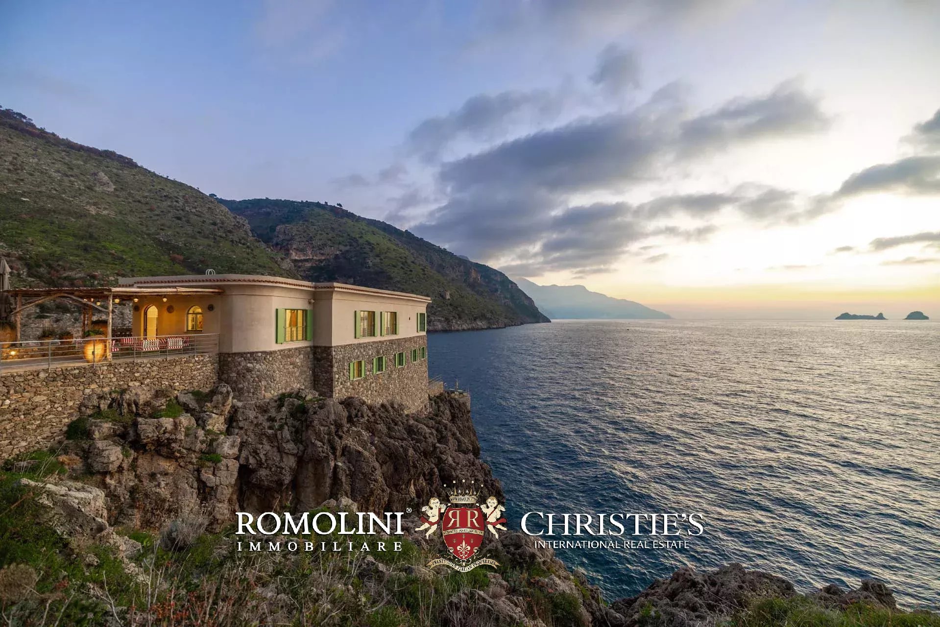 8 Bedroom Villa/Townhouse's Image 149