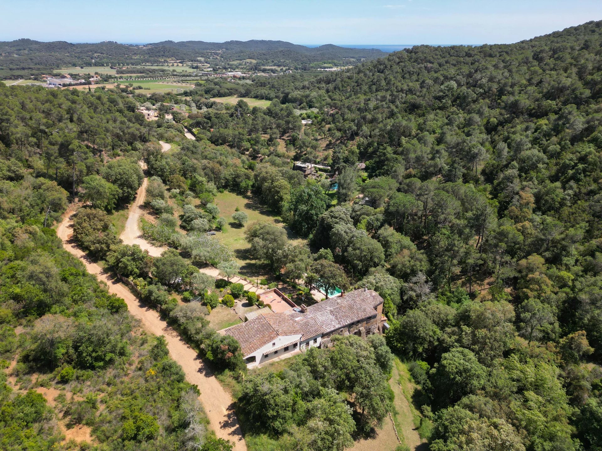 Maison de Campagne Entièrement Rénovée et Exclusive à Mont-ras, Baix Empordà