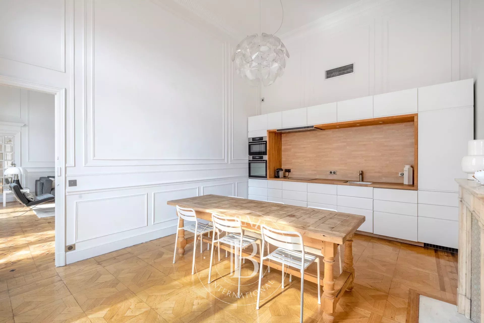 Marseille  - Appartement 7 Pi&egrave;ces 4 Chambres - picture 4