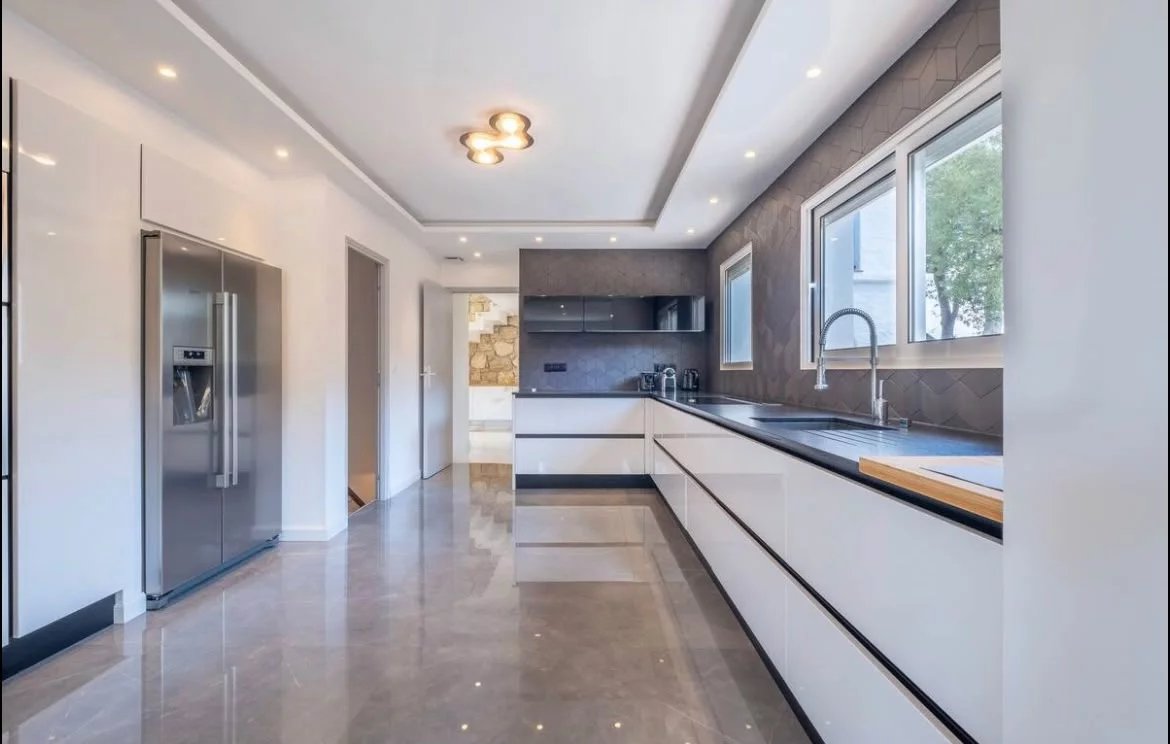 Villa de 6 chambres dans un domaine renommé et sécurisé 9