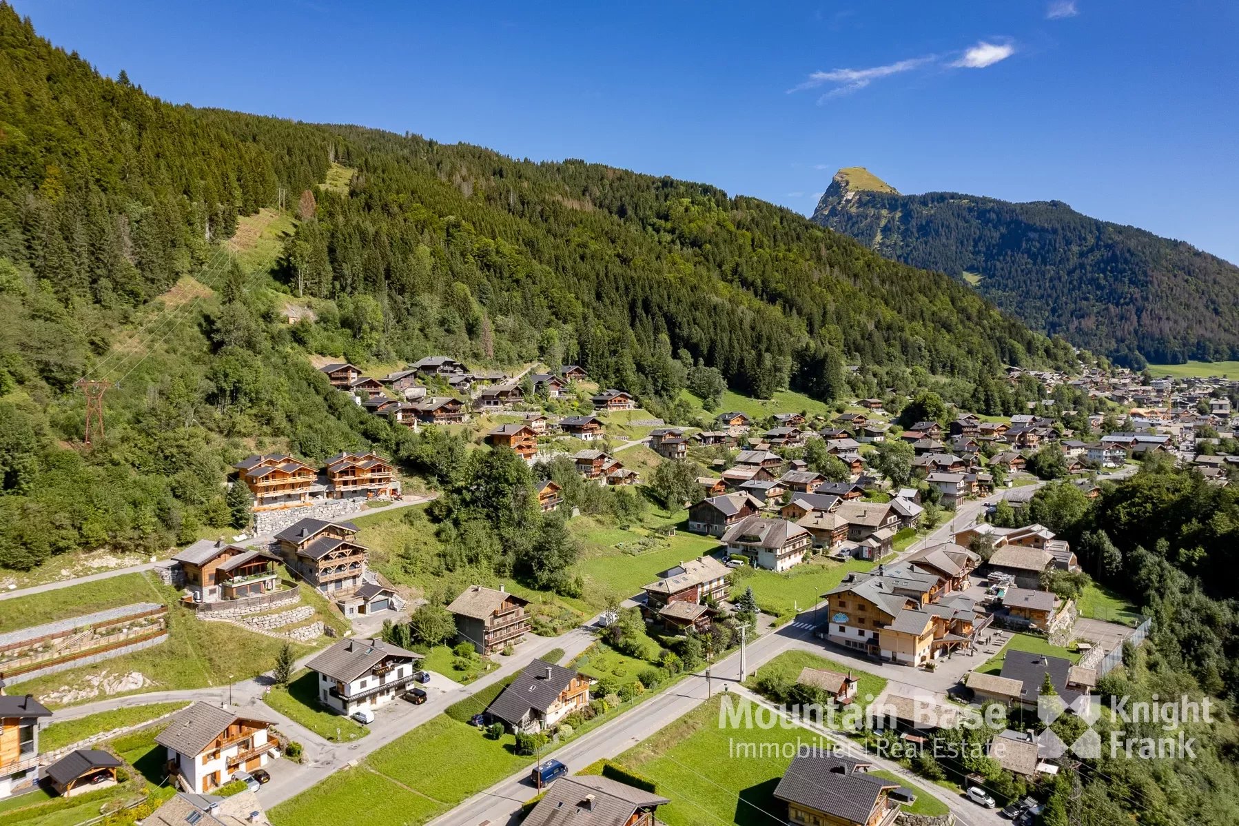 Photo of 5 bedroom new build chalet in Montriond