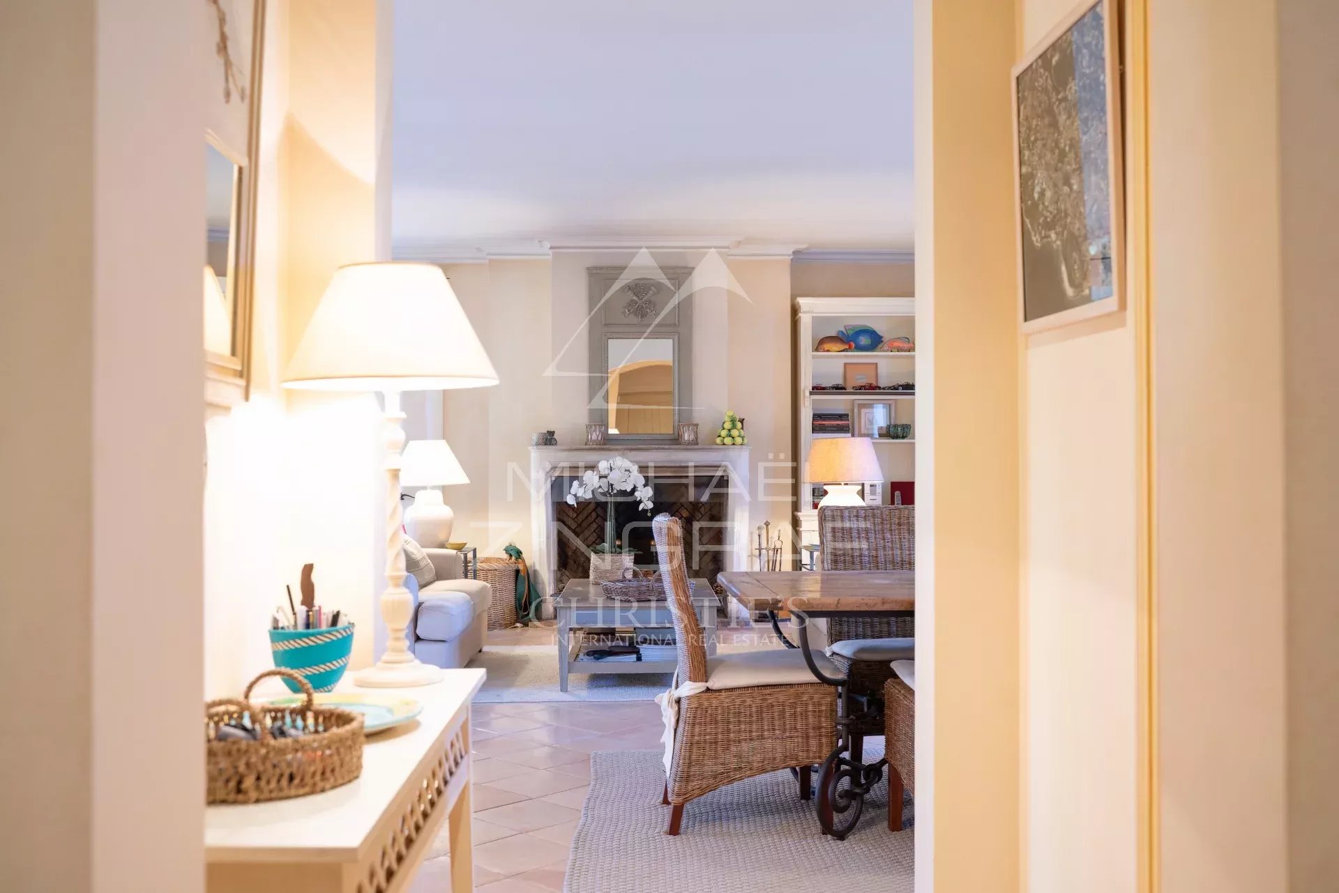 4 Bedroom Villa/Townhouse's Image 3