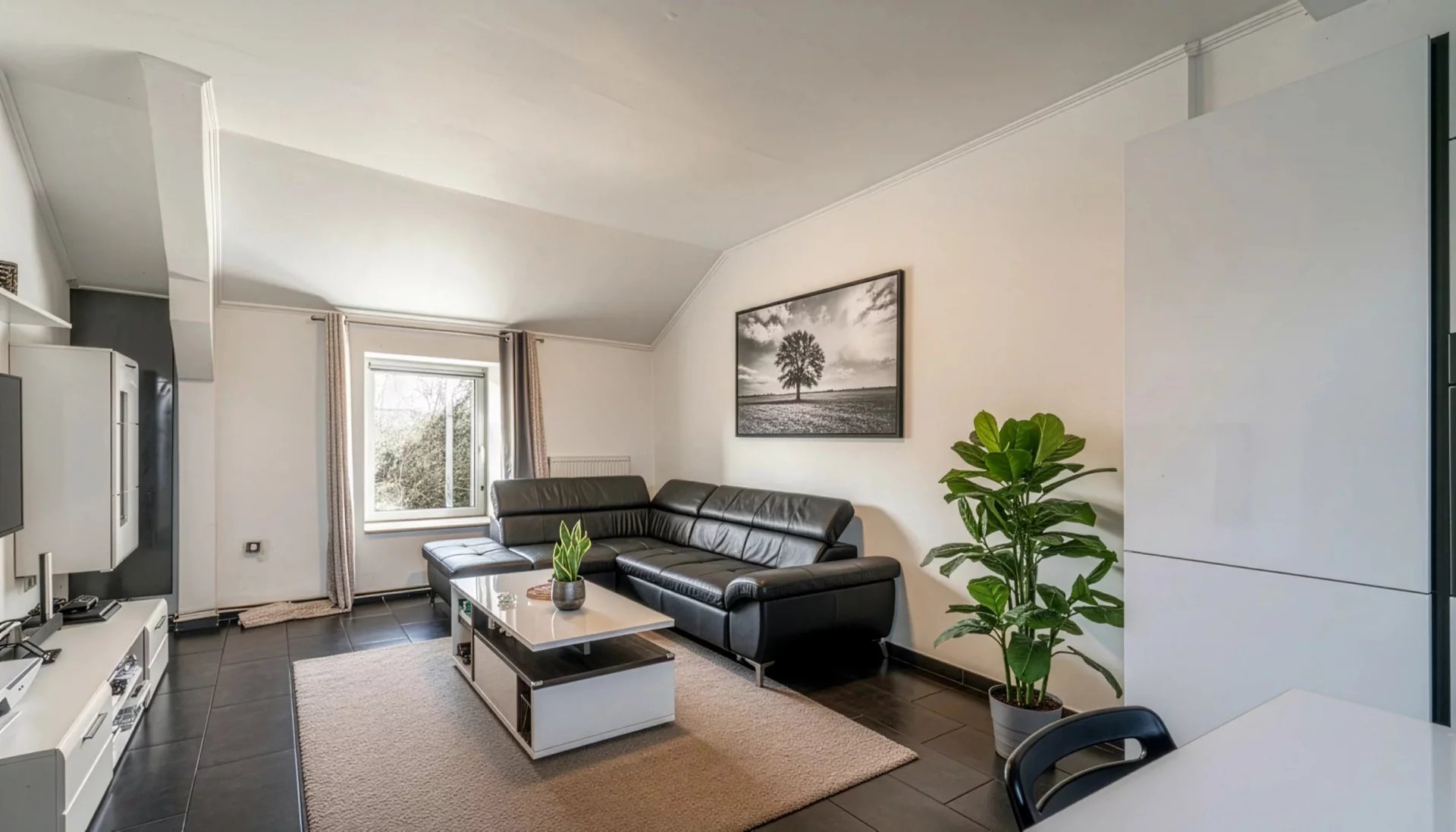 Agence immobilière de EIRES REAL ESTATE SARL