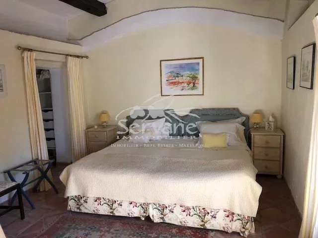 LORGUES PROVENCE FOR SALE COUNTRYSIDE HOUSE 4 BEDROOMS