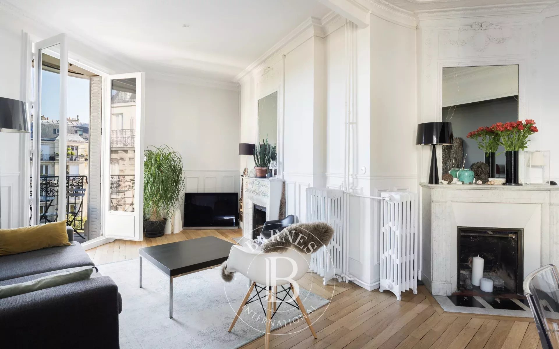Paris 14 - Daguerre district - Apartment with period charm - Upper floor