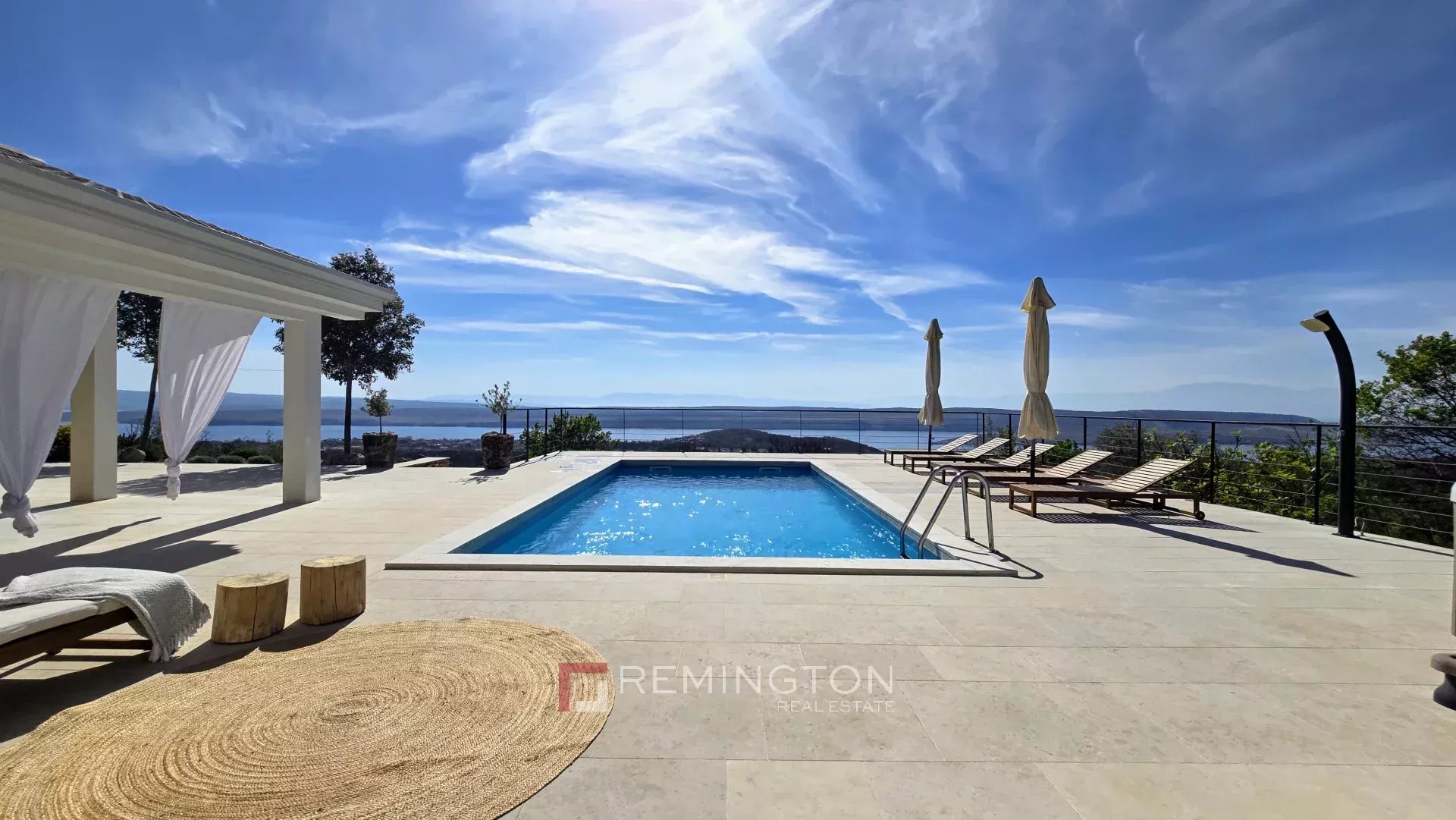 3 Bedroom Villa/Townhouse's Image 16