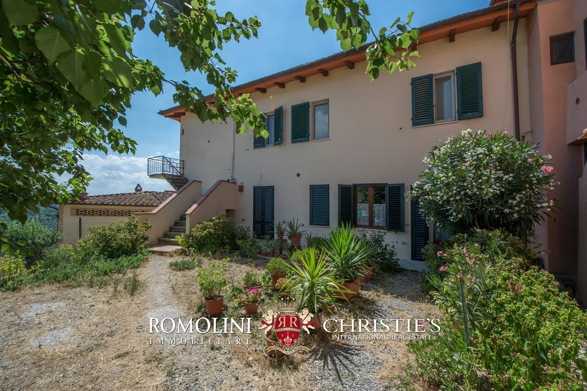 5 Bedroom Vineyard's Image 19